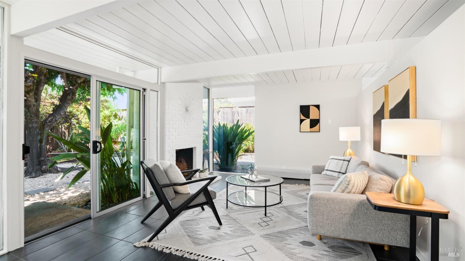 884 Greenberry Ln, San Rafael * Represented Sellers