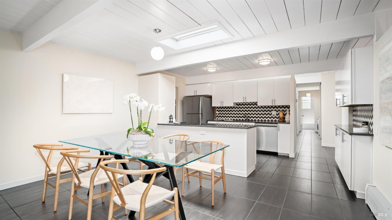 884 Greenberry Ln, San Rafael * Represented Sellers