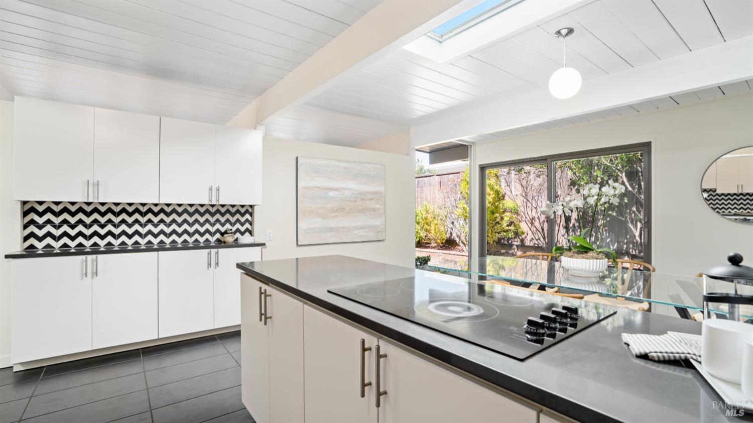 884 Greenberry Ln, San Rafael * Represented Sellers