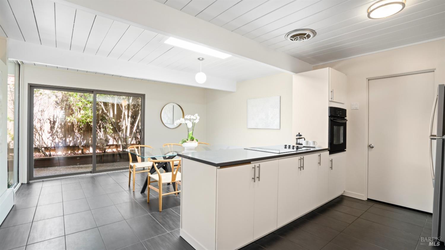 884 Greenberry Ln, San Rafael * Represented Sellers