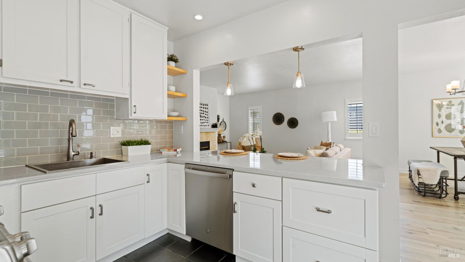 72 Parkview Cir