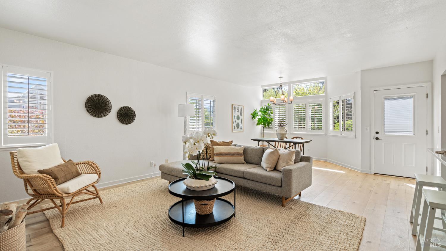 72 Parkview Cir