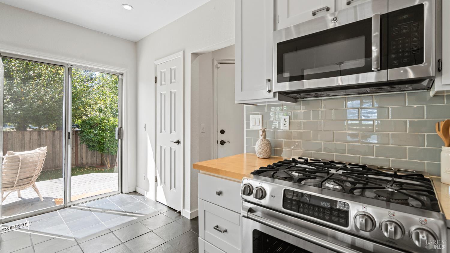 72 Parkview Cir
