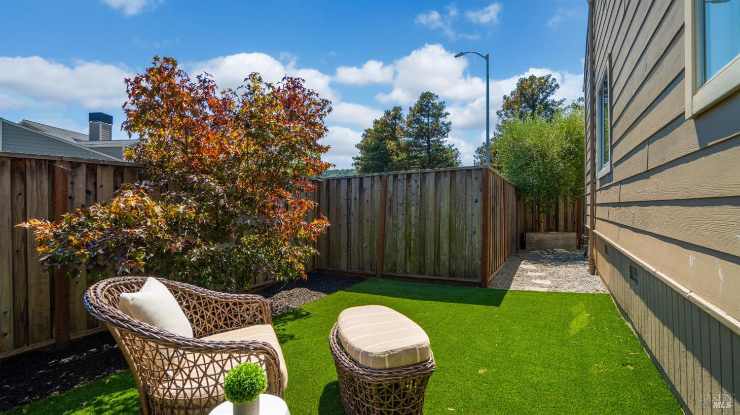 72 Parkview Cir
