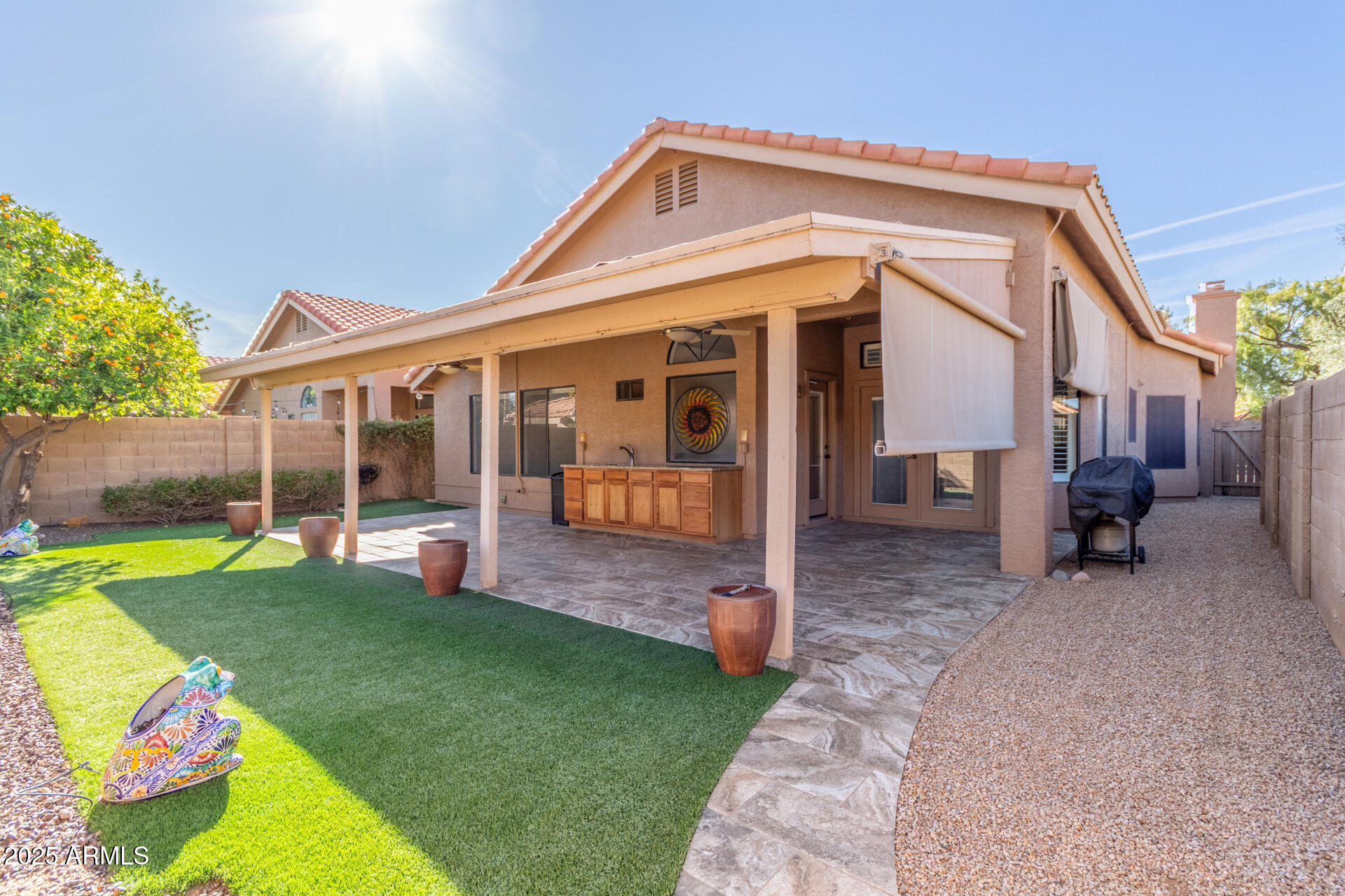 5016 E Waltann Lane