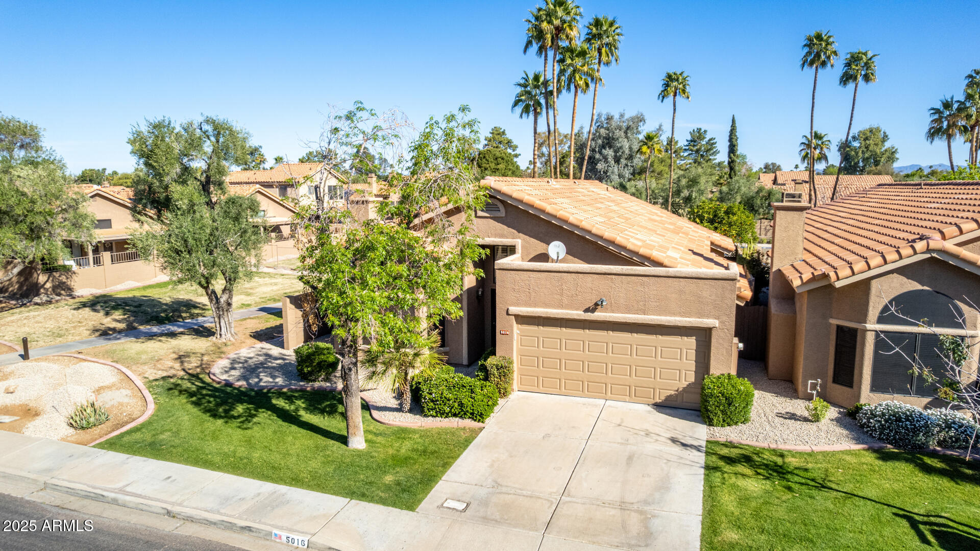 5016 E Waltann Lane