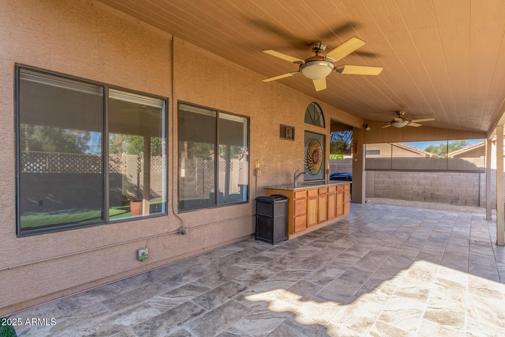 5016 E Waltann Lane