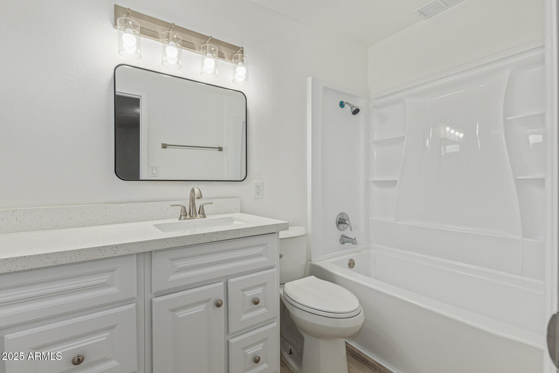 13202 N 40TH Place