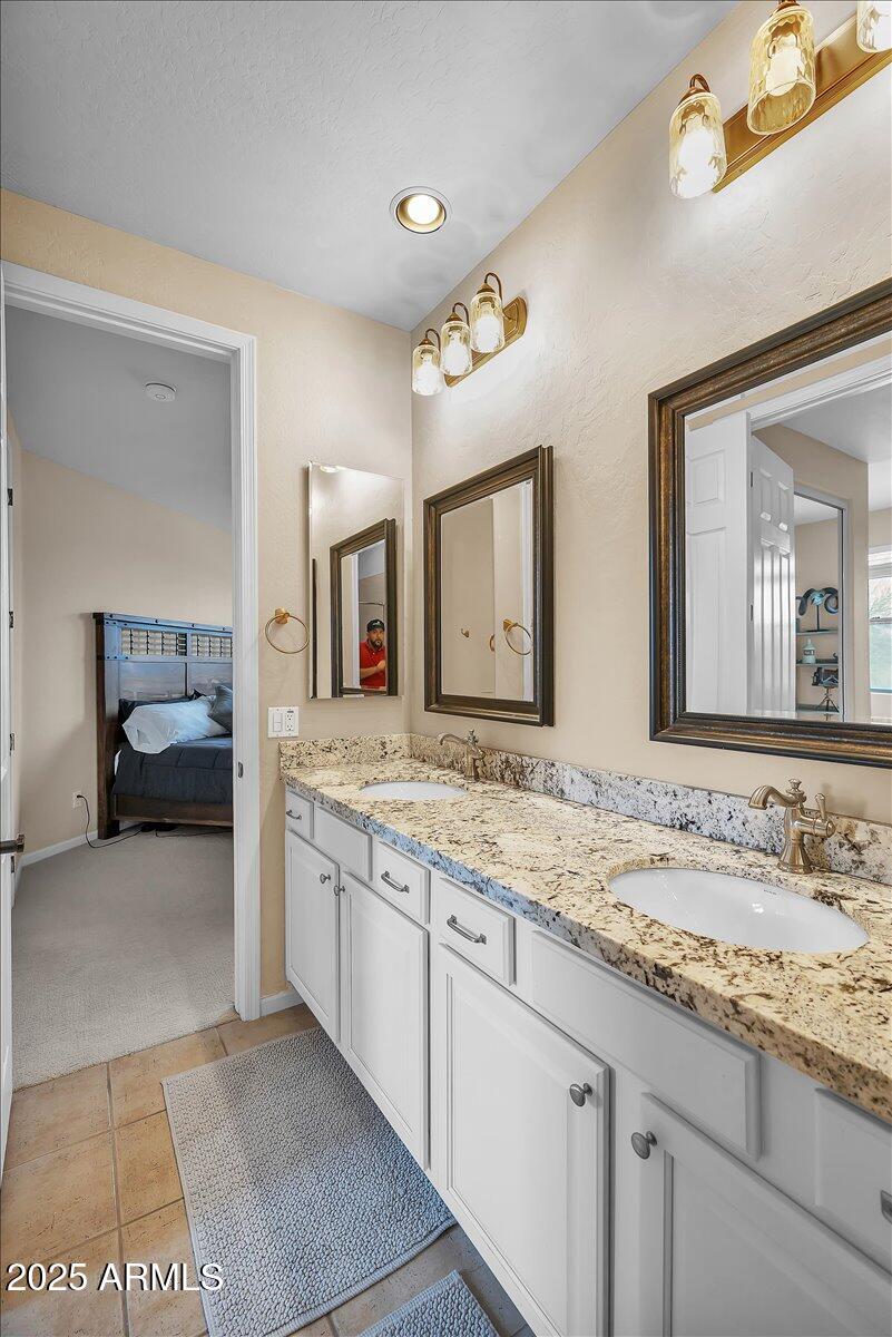 20802 N GRAYHAWK Drive, 1164