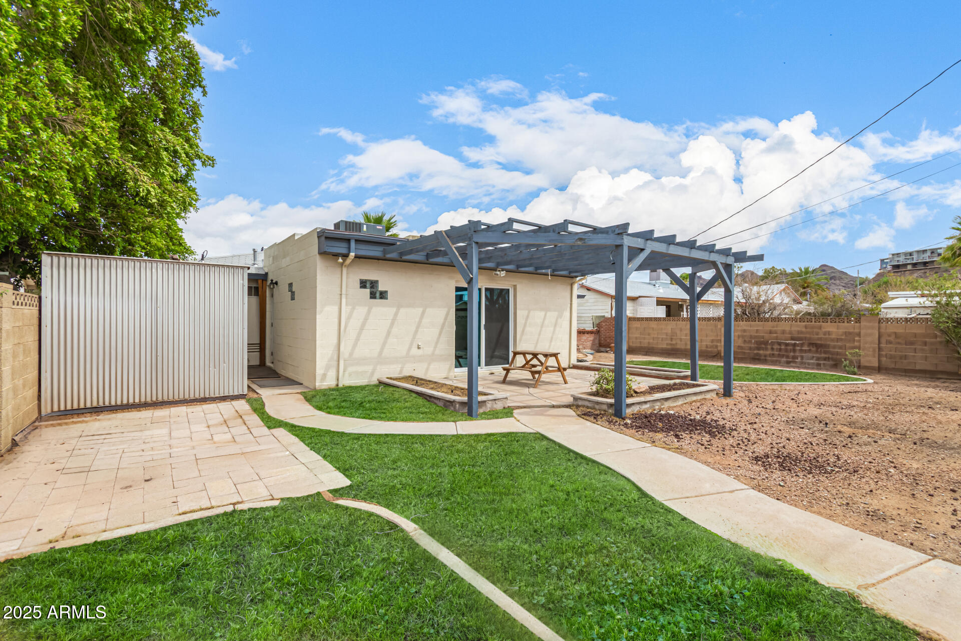 837 E ECHO Lane, Phoenix