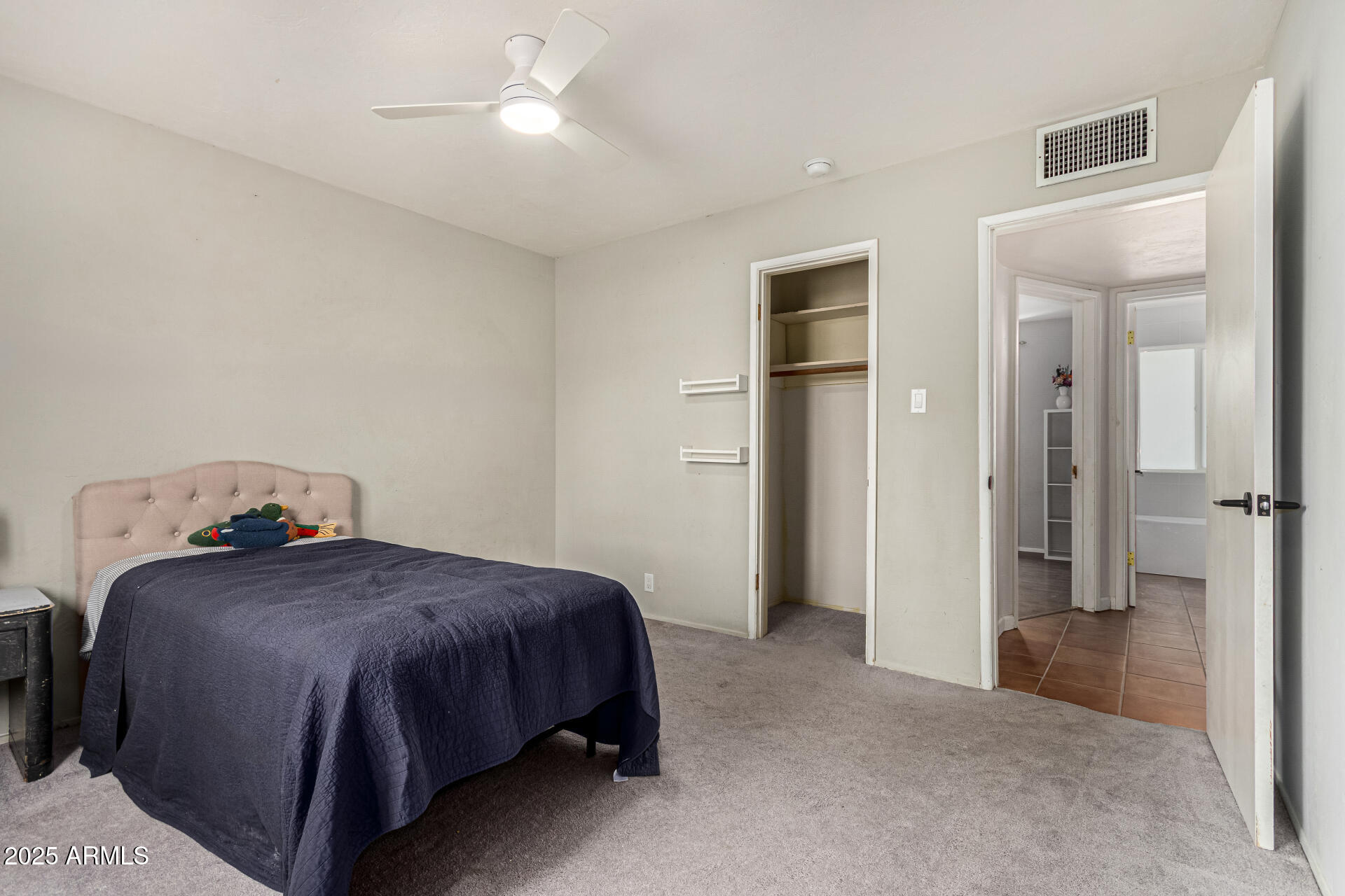 837 E ECHO Lane, Phoenix