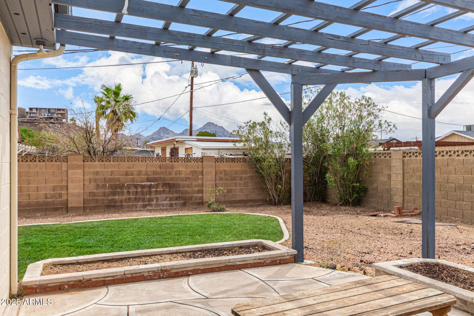 837 E ECHO Lane, Phoenix