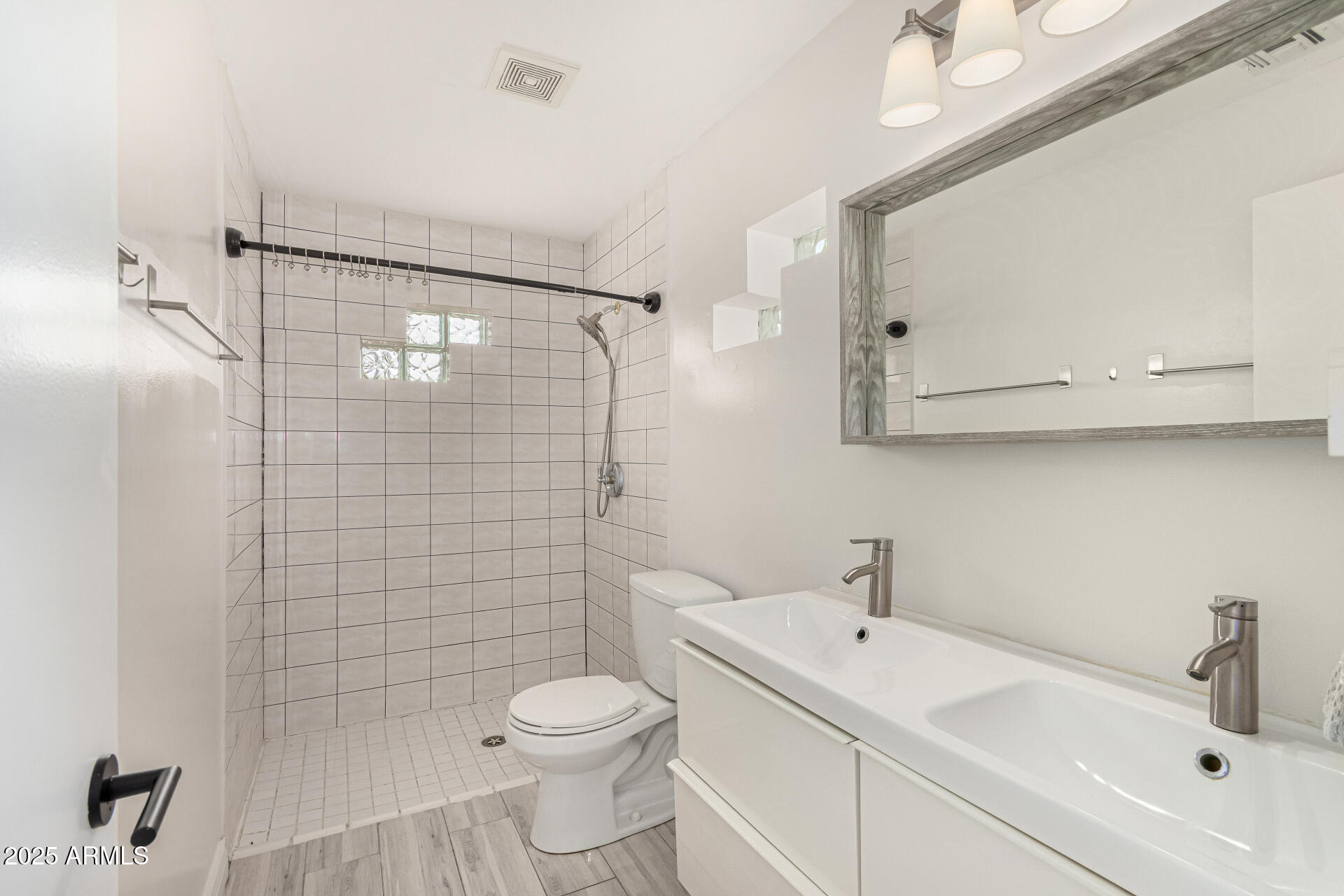 837 E ECHO Lane, Phoenix