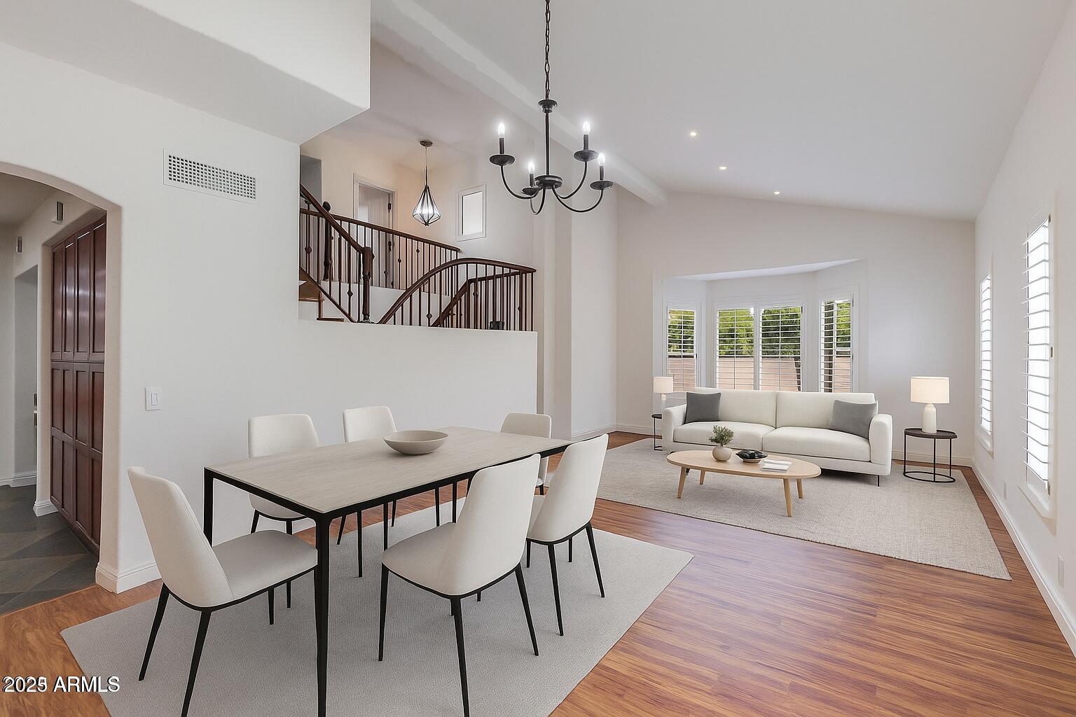 5513 E GROVERS Avenue