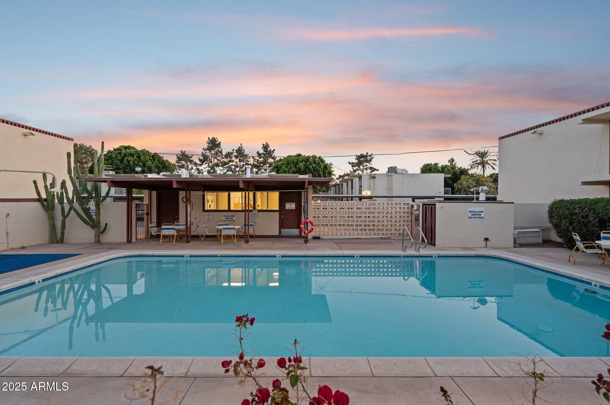 7751 E GLENROSA Avenue B7