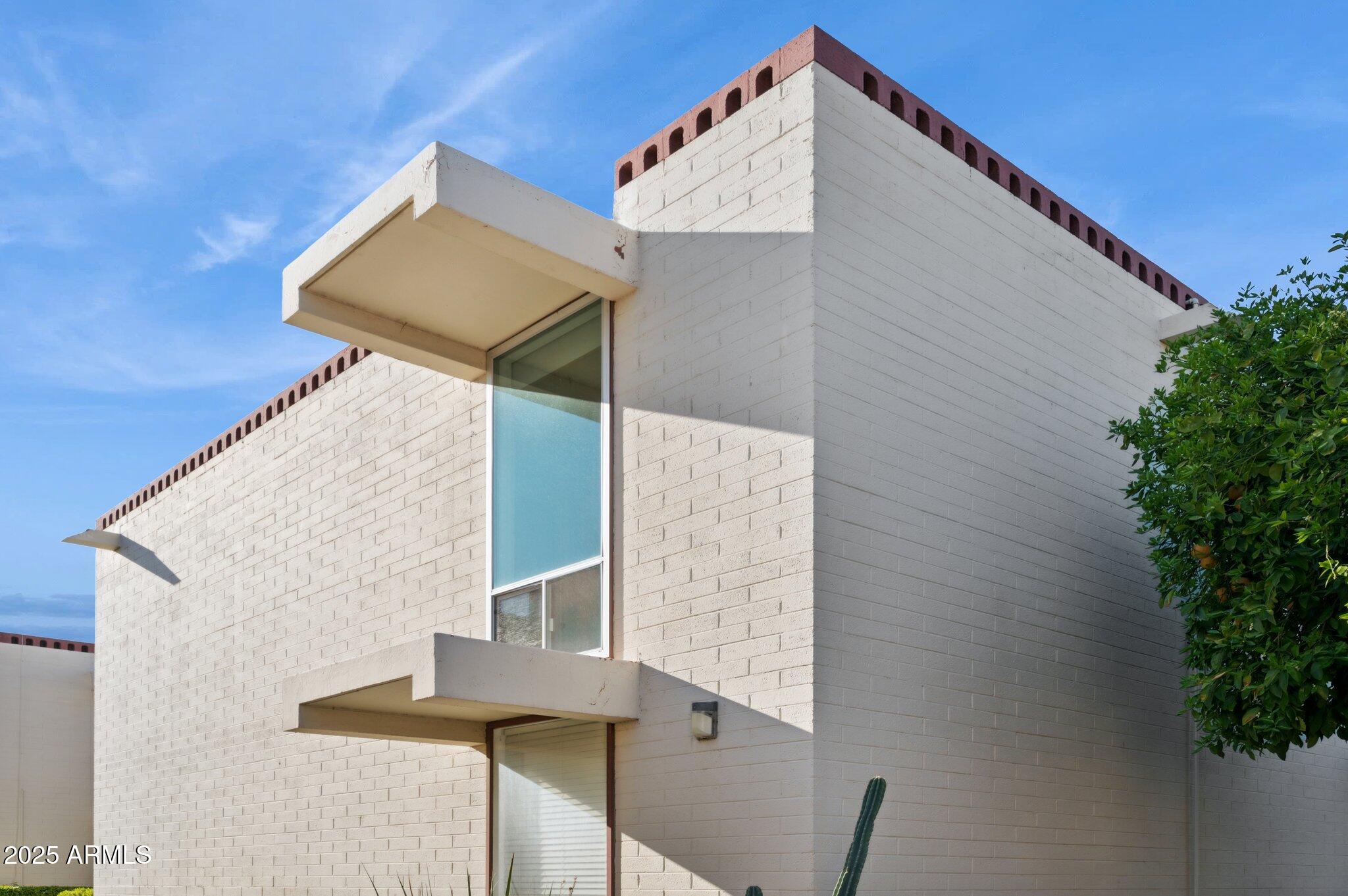 7751 E GLENROSA Avenue B7