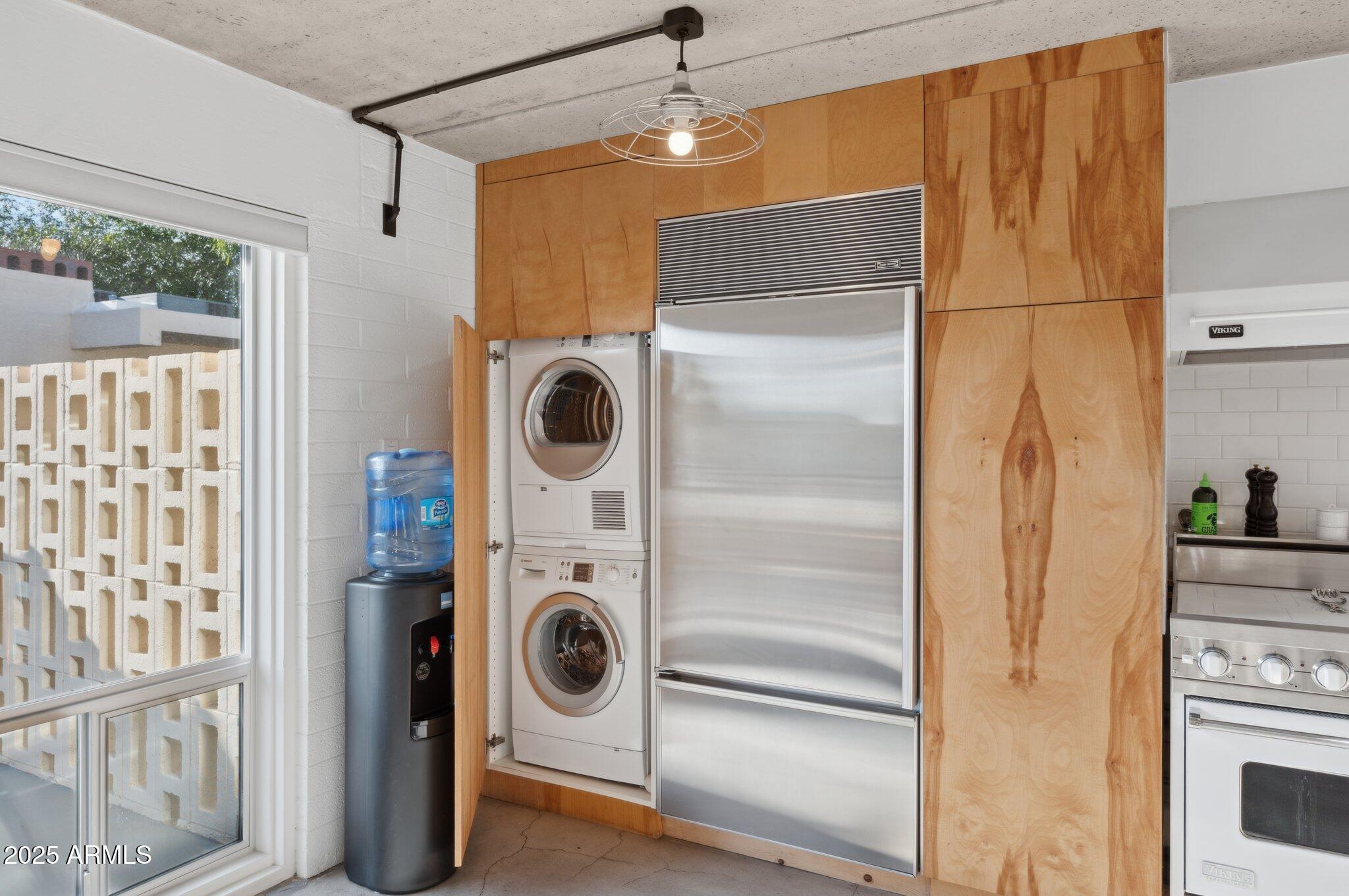 7751 E GLENROSA Avenue B7