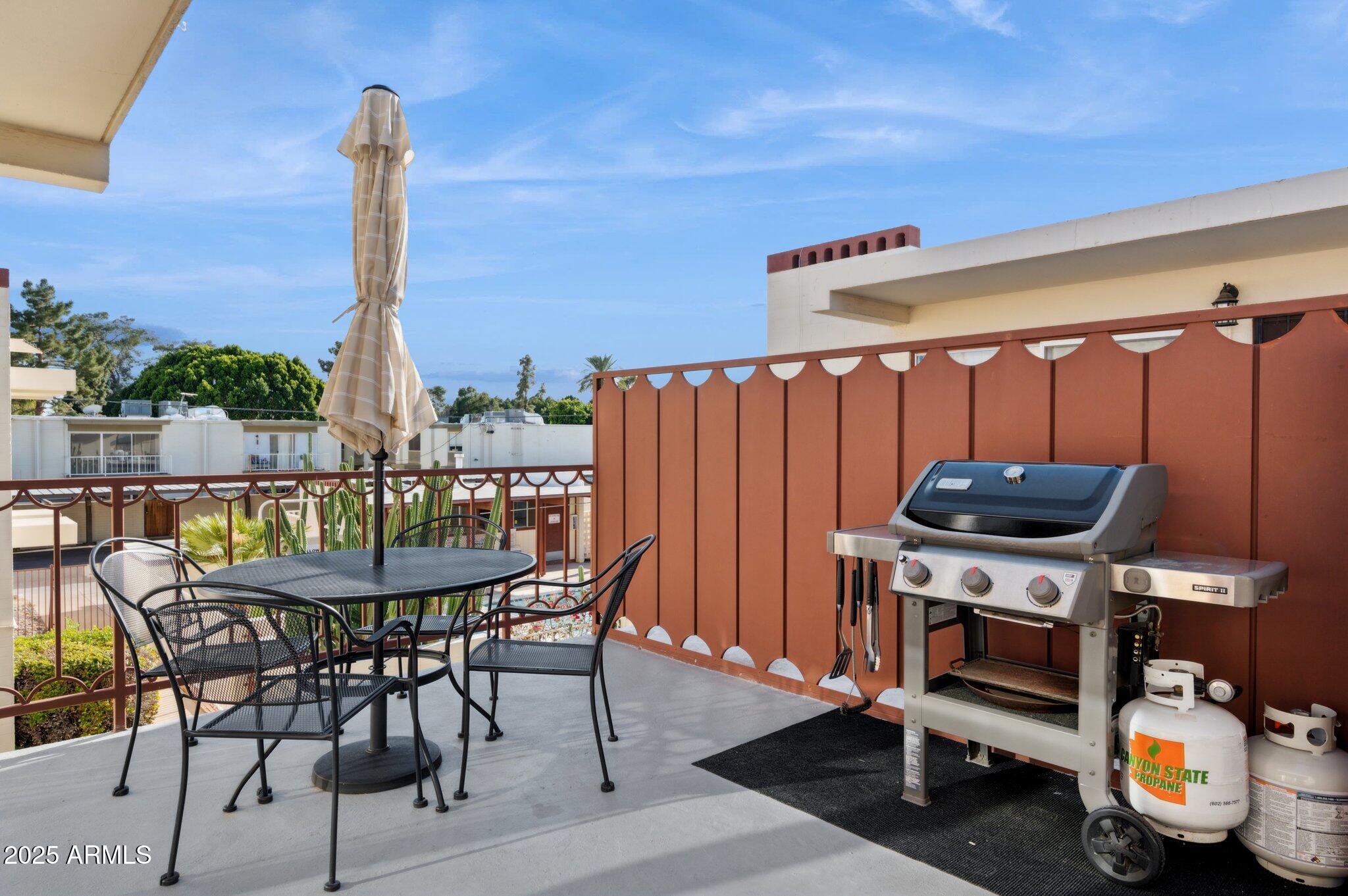 7751 E GLENROSA Avenue B7