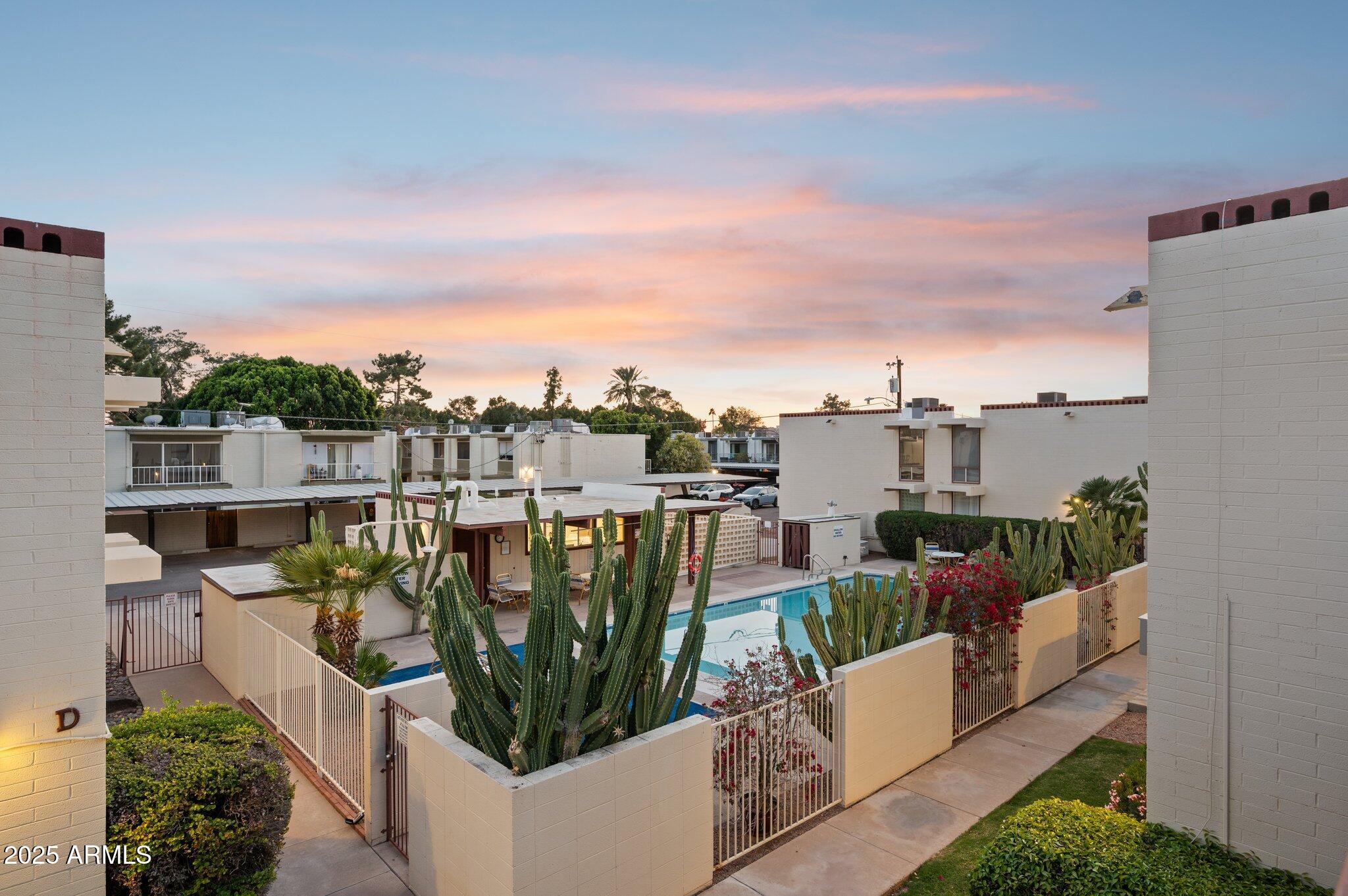 7751 E GLENROSA Avenue B7