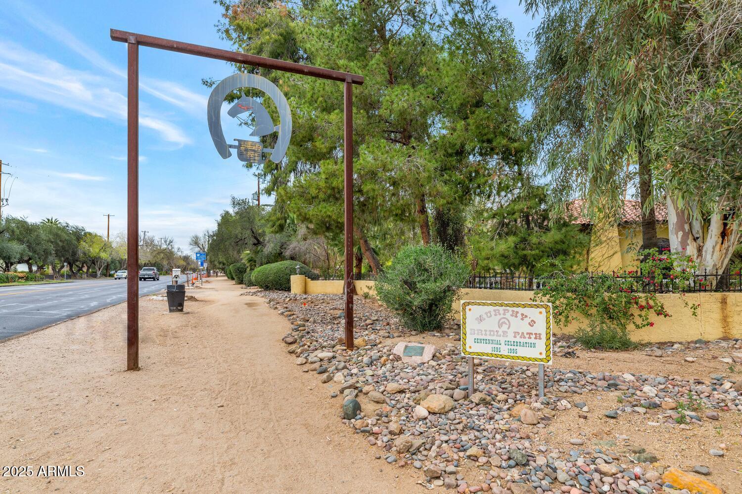 416 W MCLELLAN Boulevard