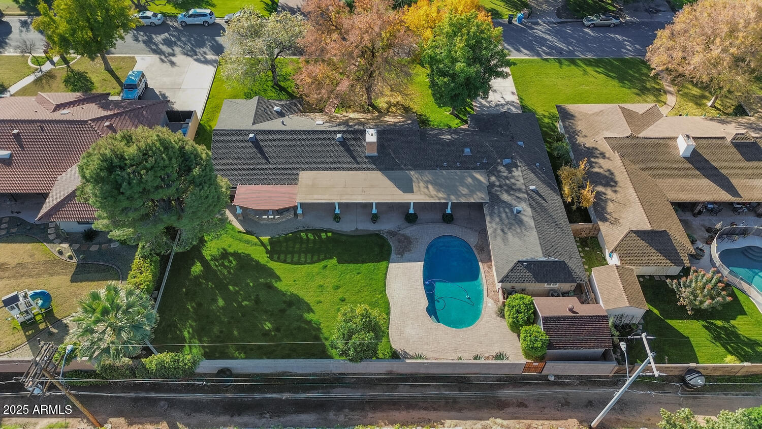 416 W MCLELLAN Boulevard