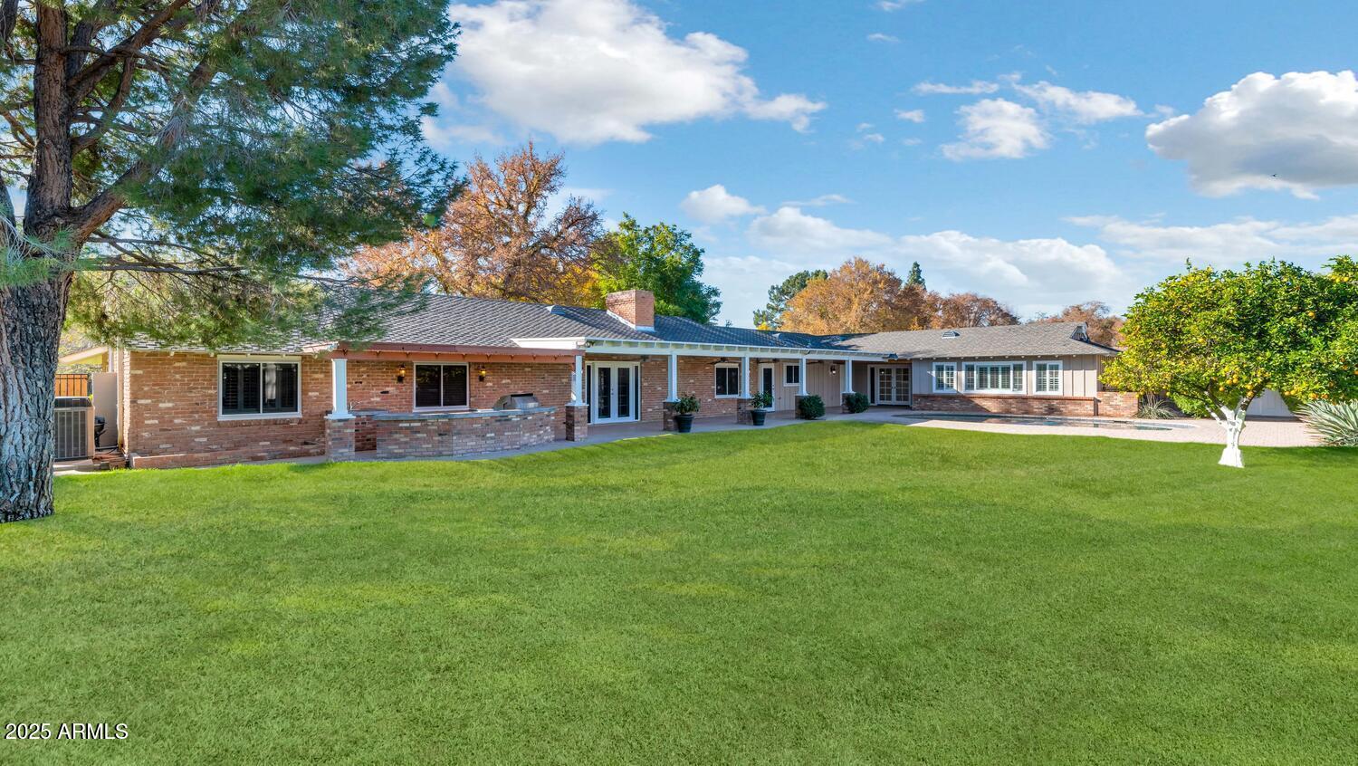 416 W MCLELLAN Boulevard