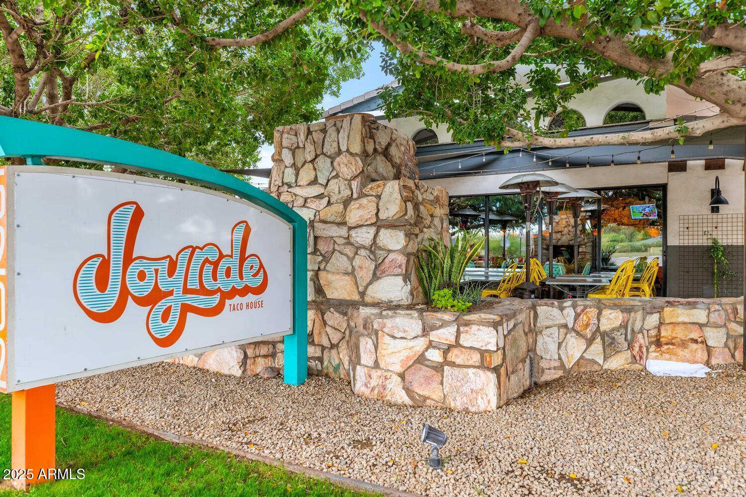 416 W MCLELLAN Boulevard