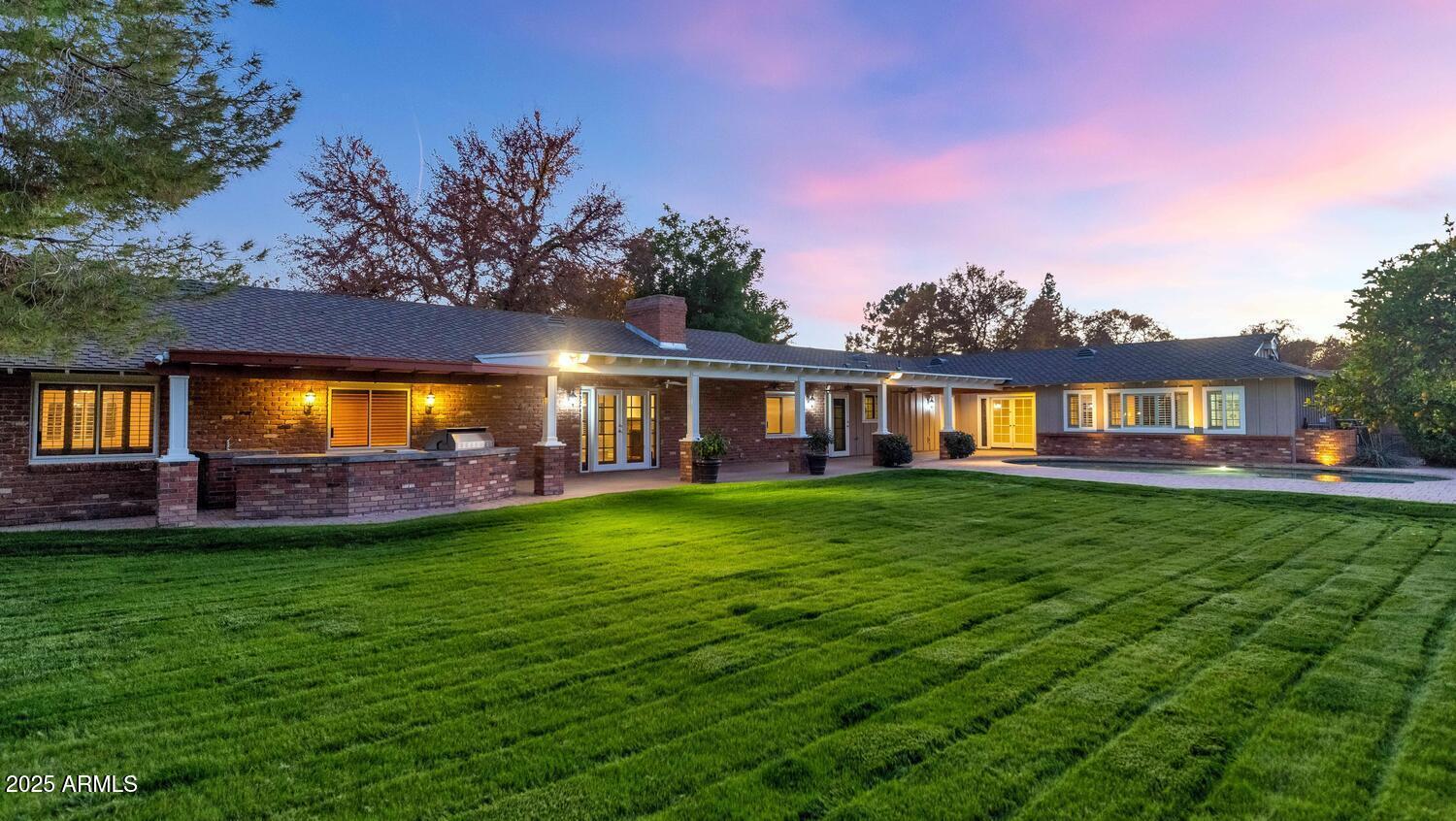 416 W MCLELLAN Boulevard