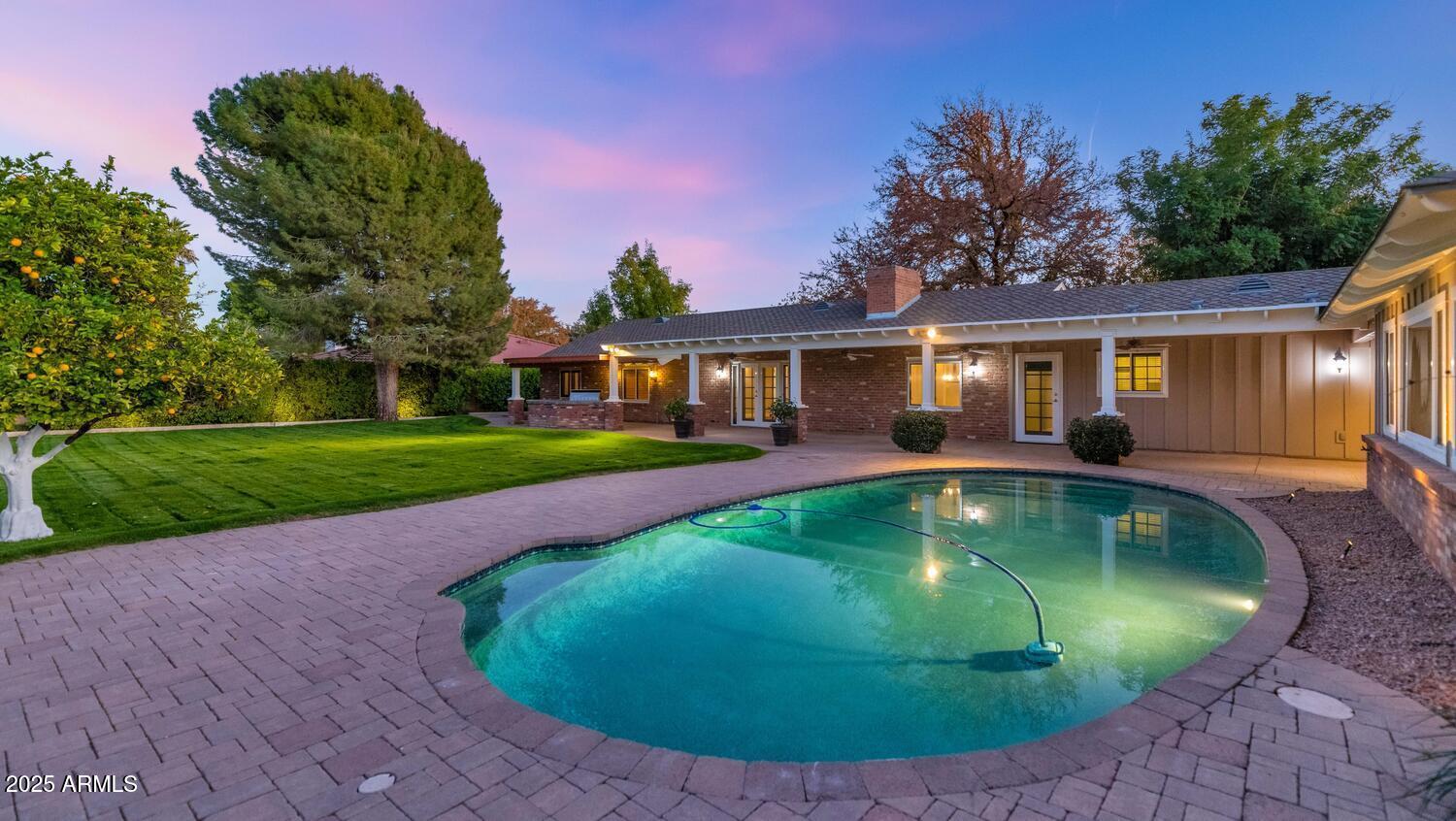 416 W MCLELLAN Boulevard