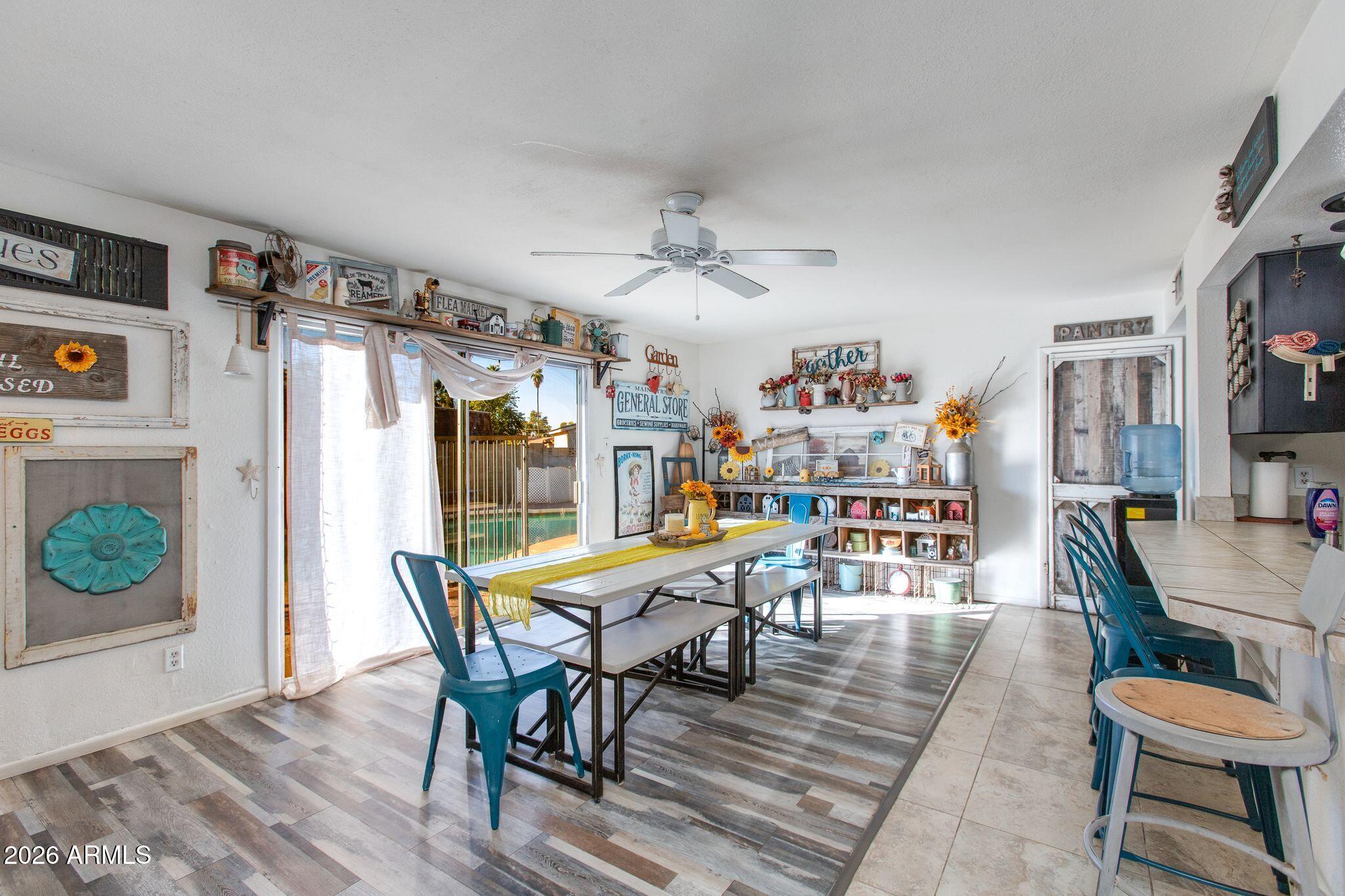5025 W FRIER Drive