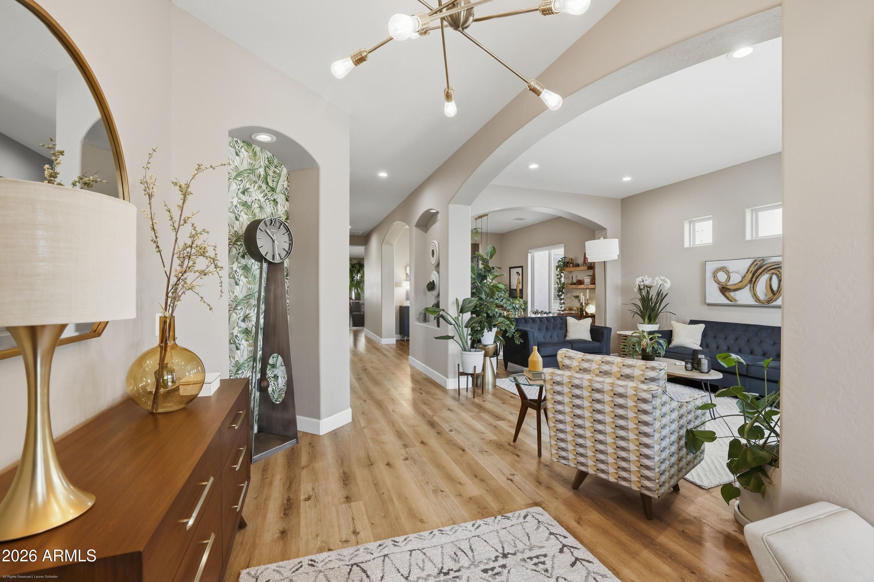 7615 E TRADERS Trail