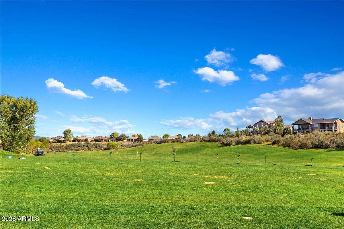 7615 E TRADERS Trail