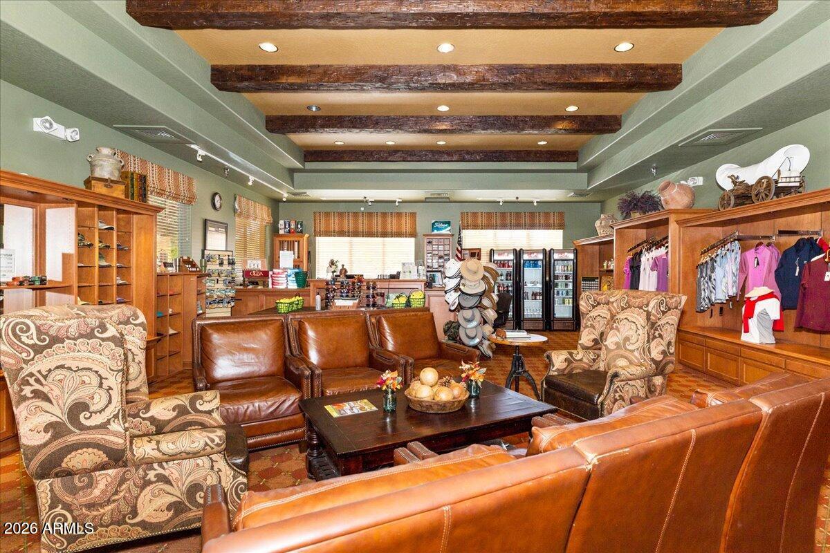 7615 E TRADERS Trail