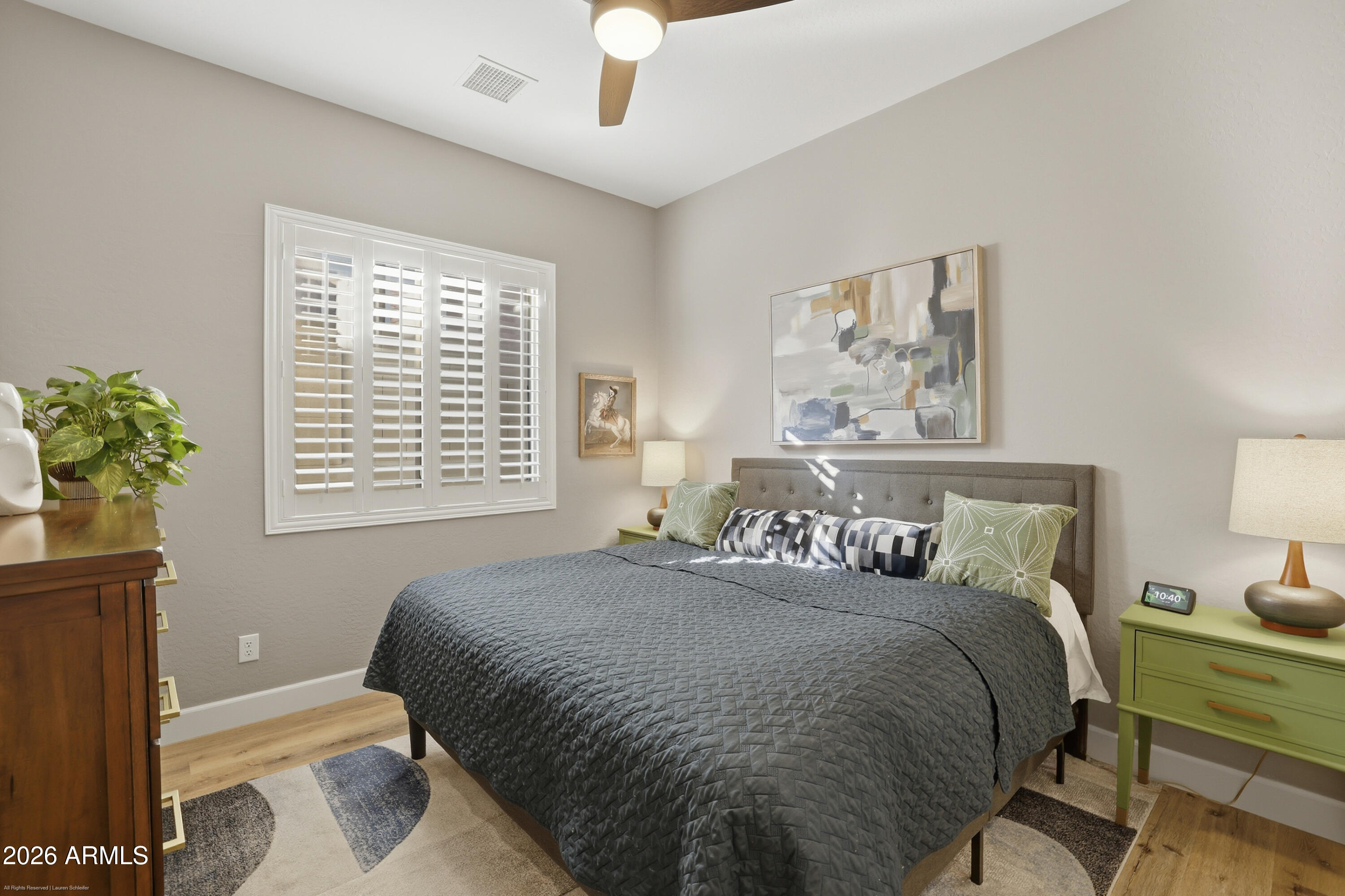 7615 E TRADERS Trail