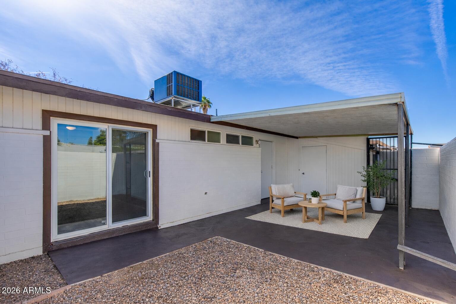 837 N REVERE Street E