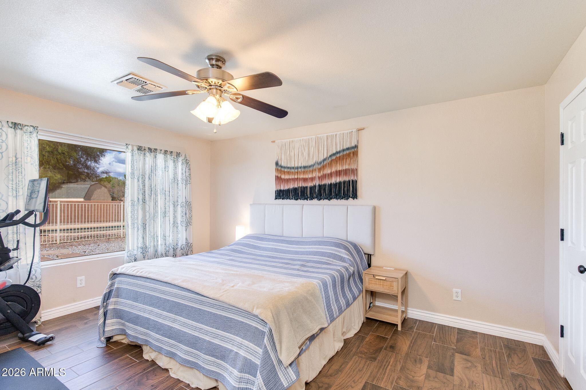 4250 E ENCINAS Avenue