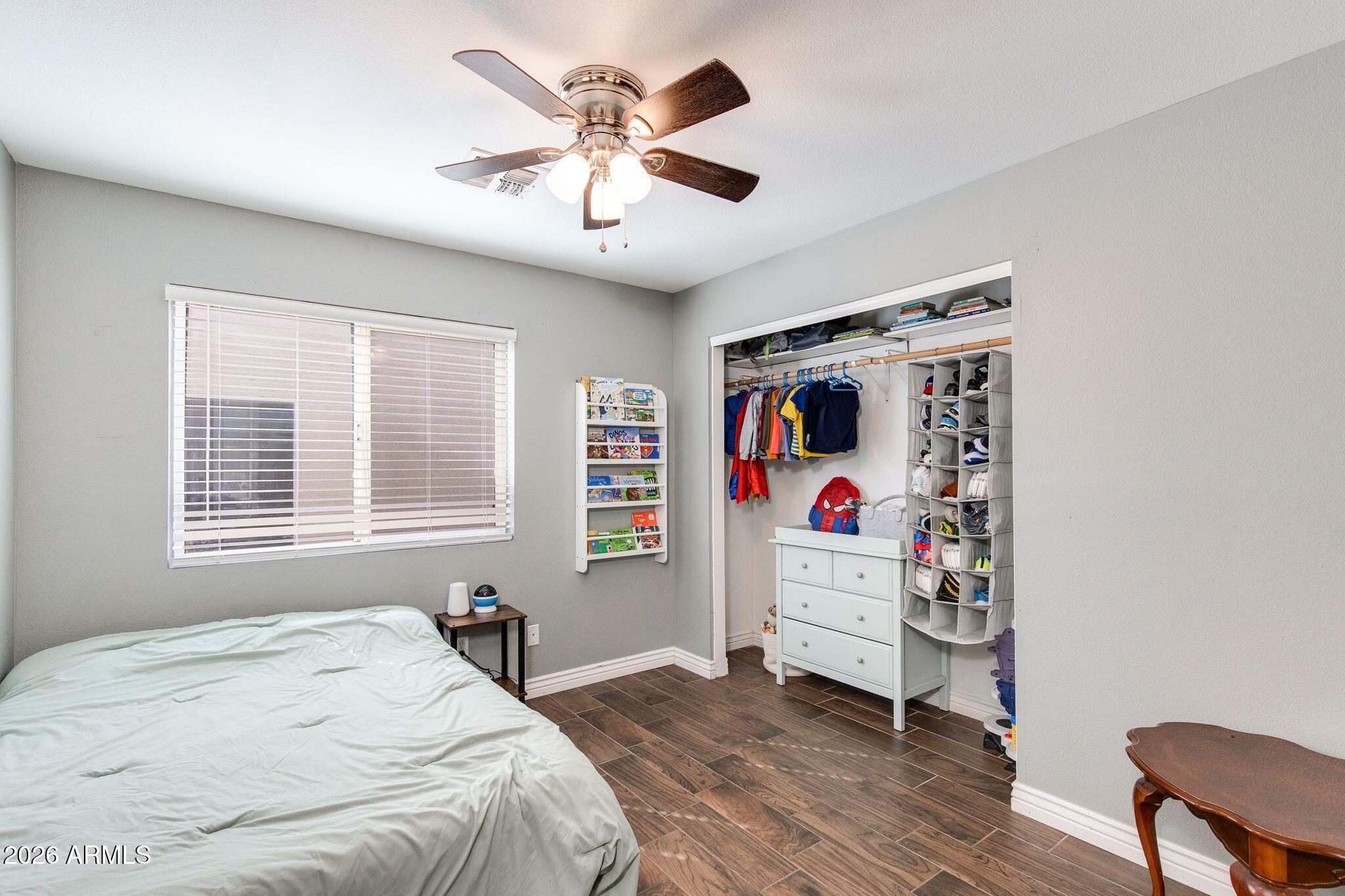 4250 E ENCINAS Avenue