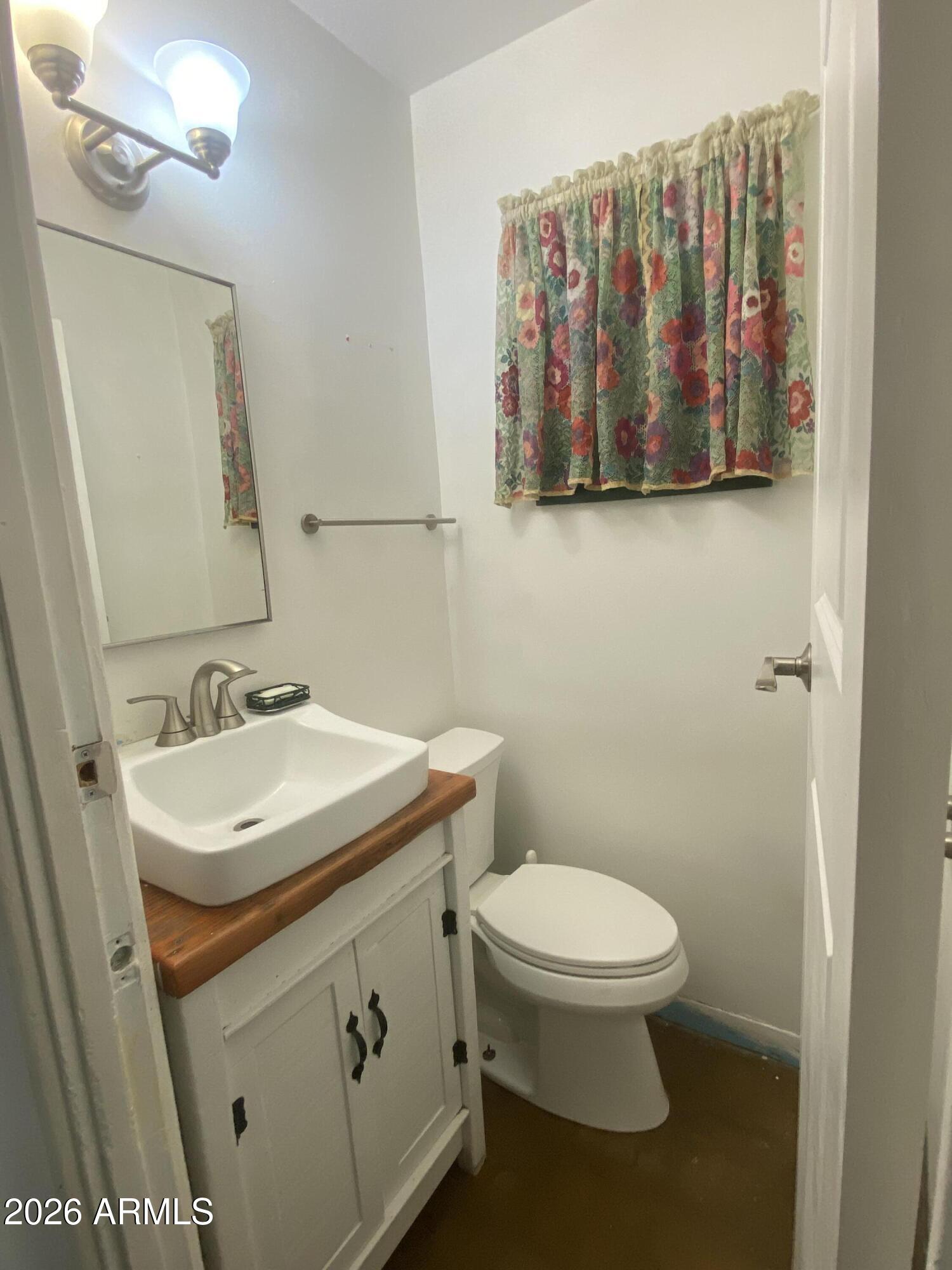 2831 N 33RD Place