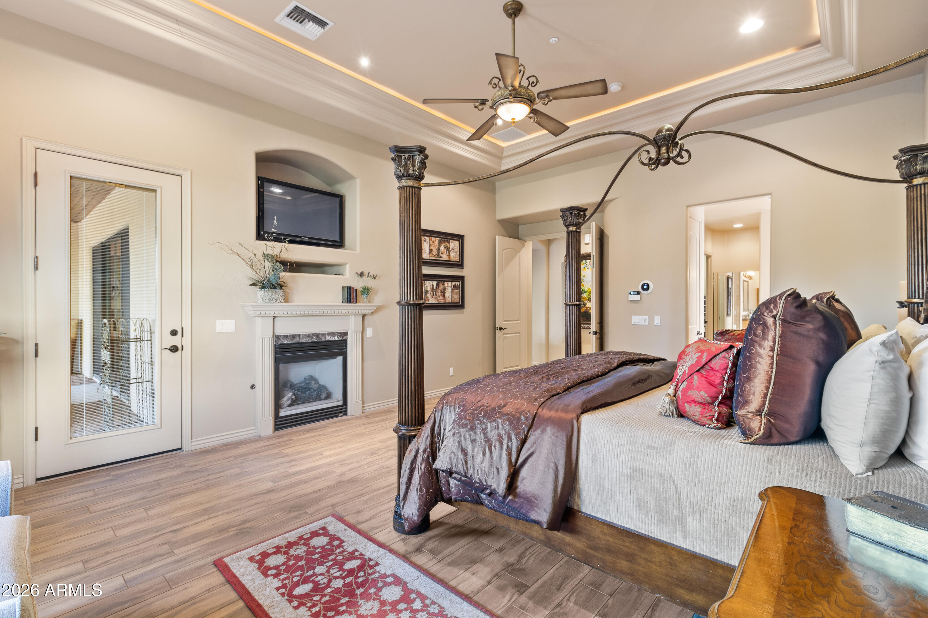 18009 W MONTEBELLO Avenue