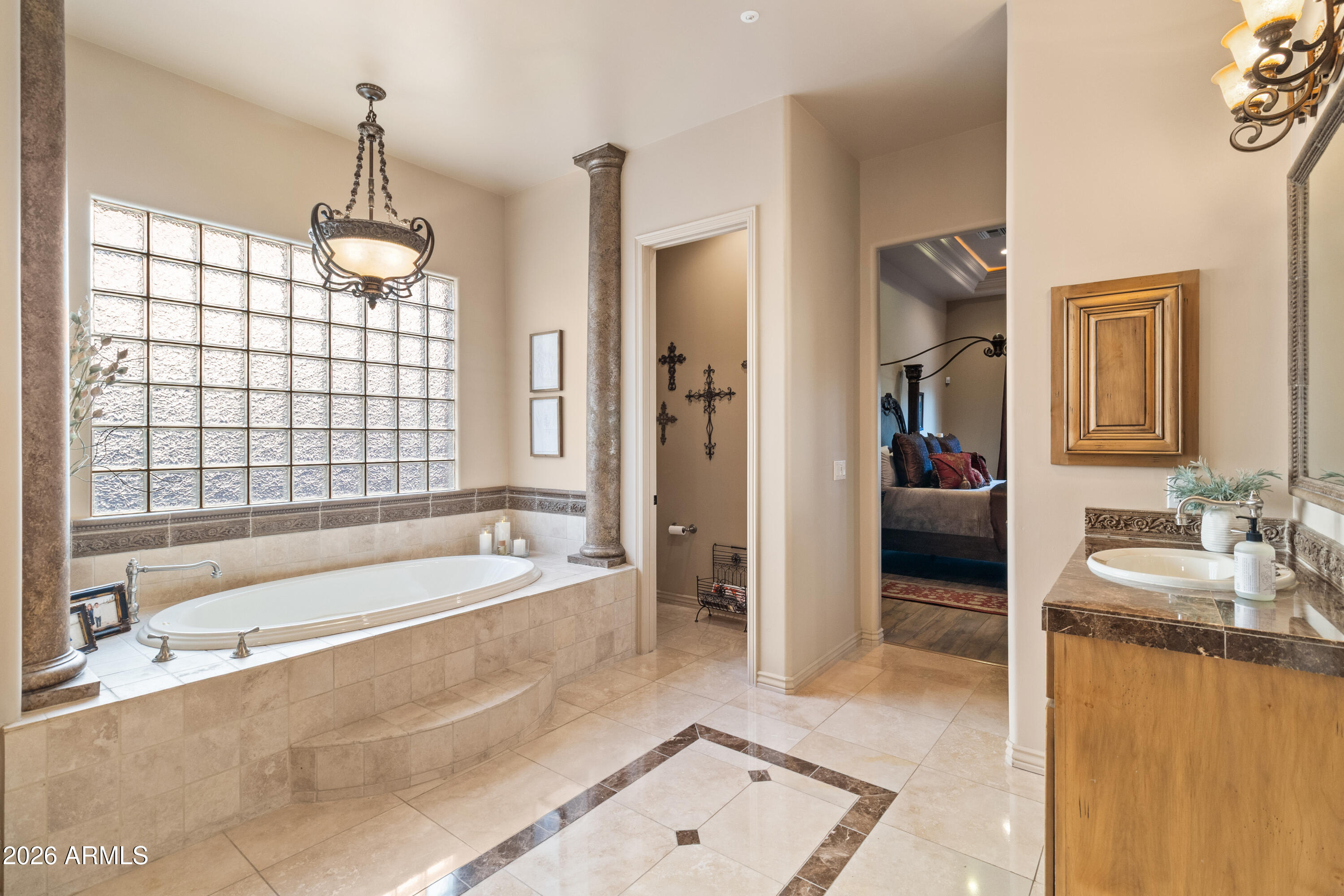 18009 W MONTEBELLO Avenue