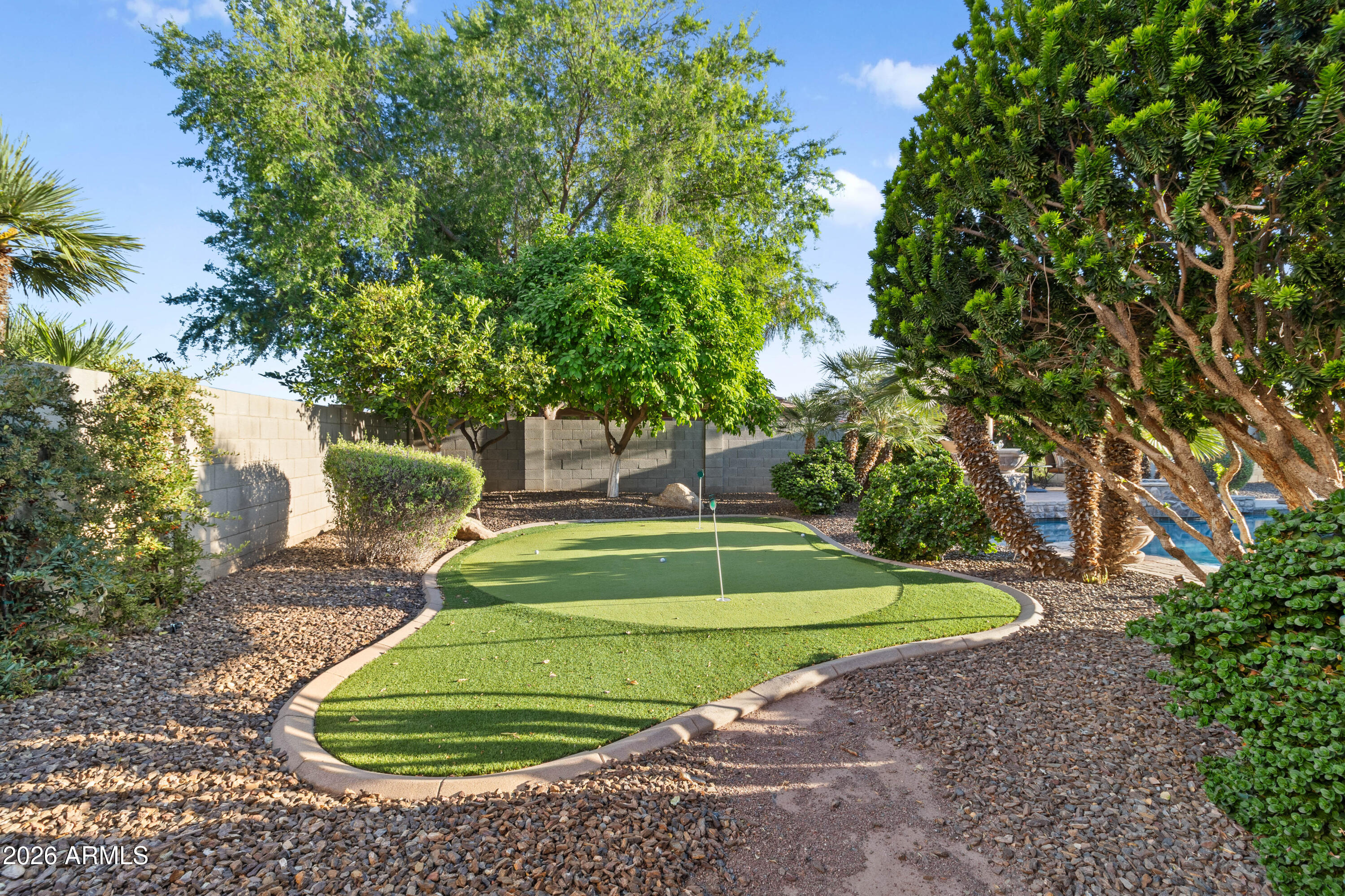 18009 W MONTEBELLO Avenue