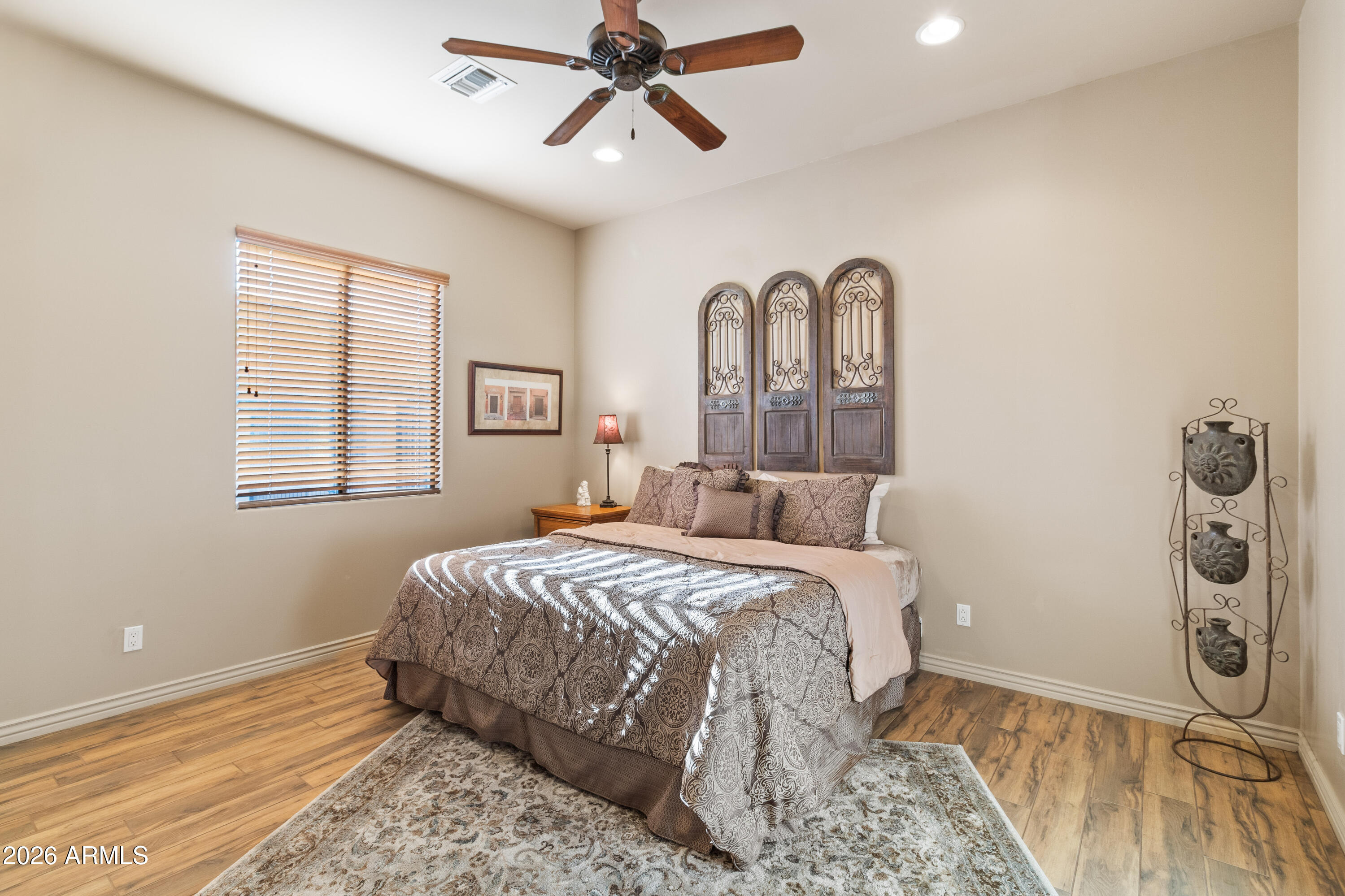 18009 W MONTEBELLO Avenue