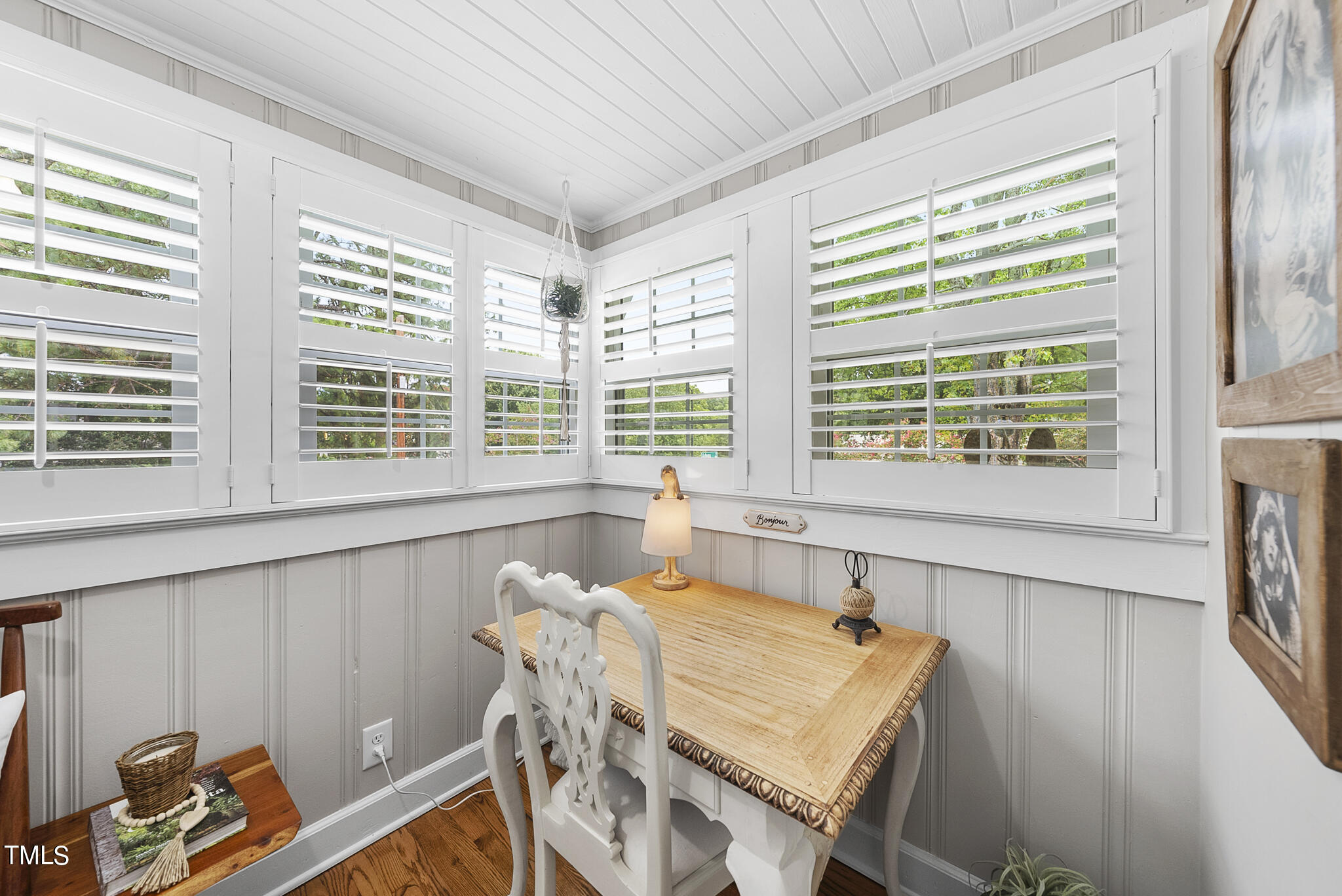 411 N Academy Street