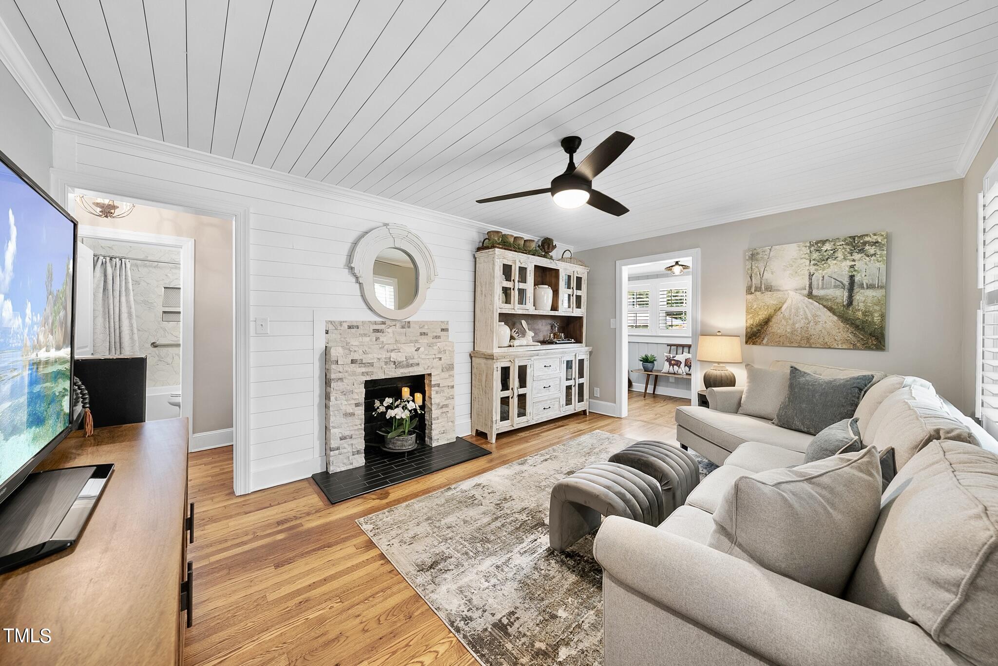 411 N Academy Street