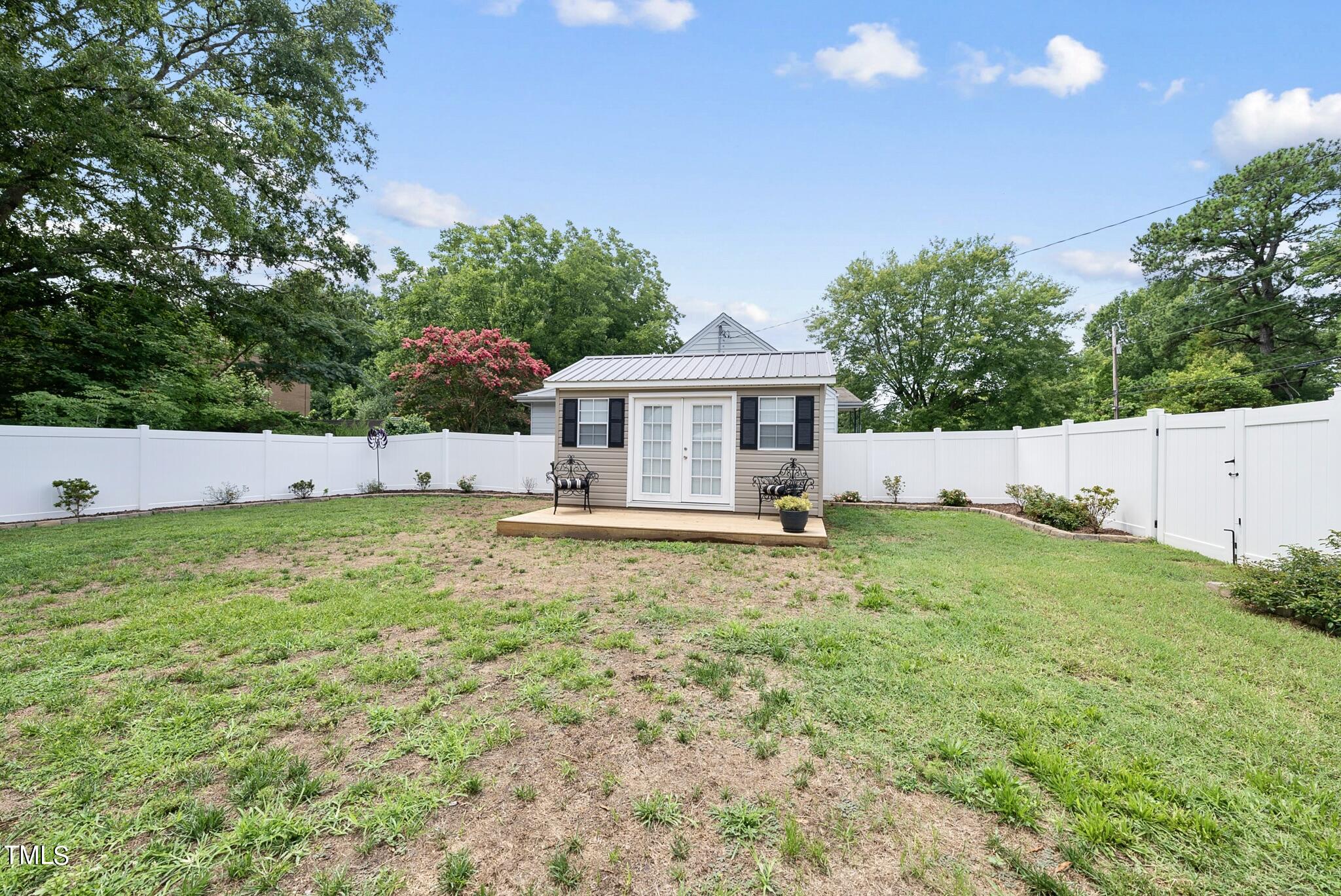 411 N Academy Street