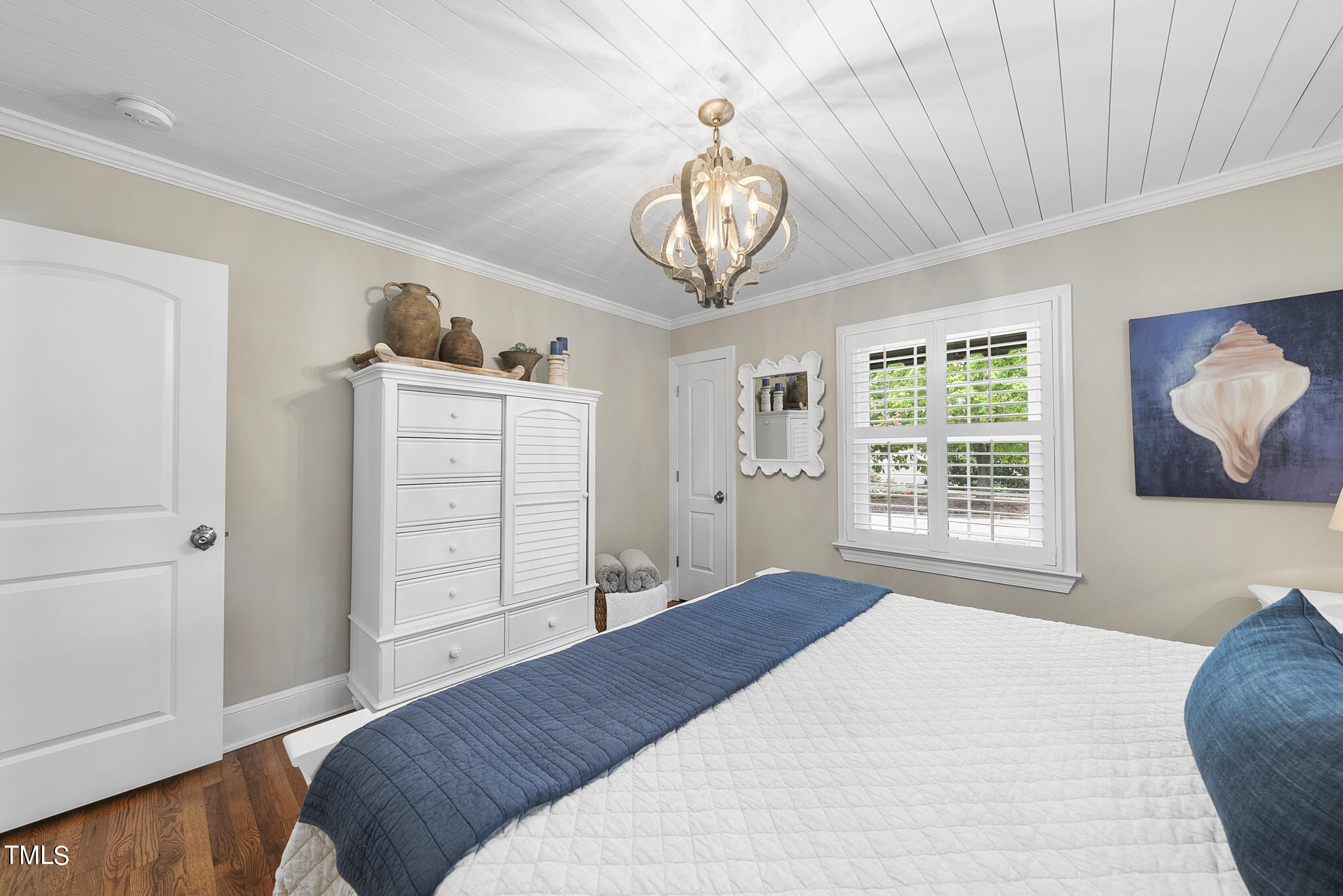 411 N Academy Street