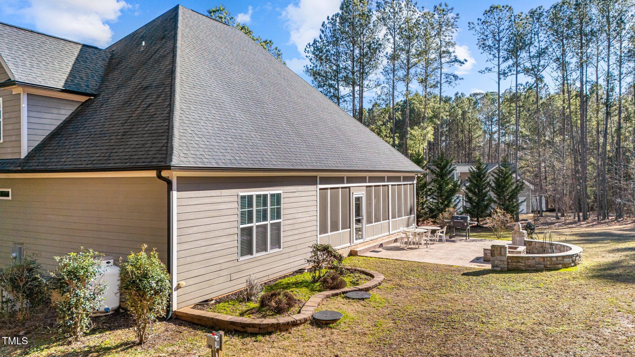 260 Crestdale Drive