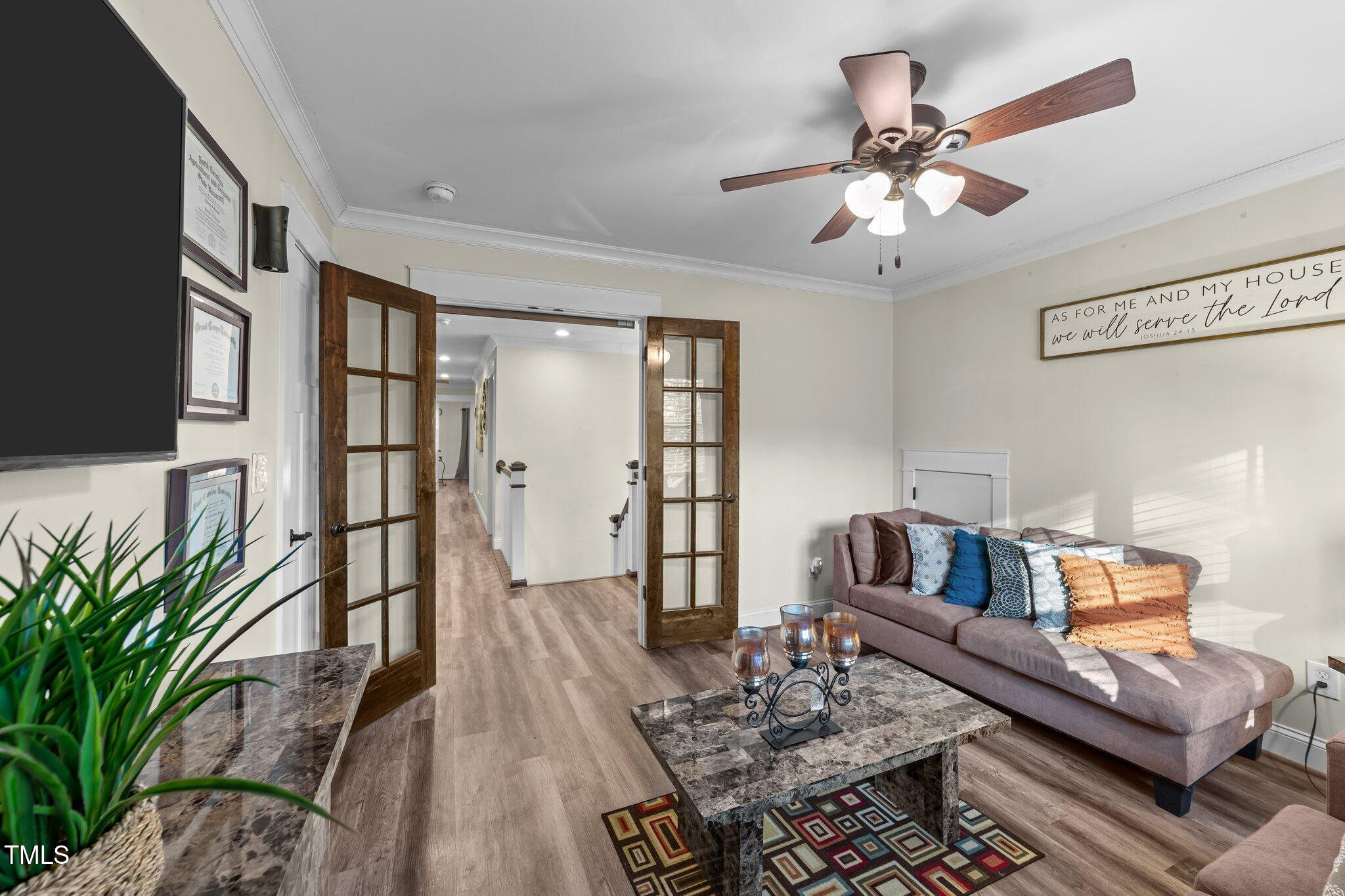 260 Crestdale Drive