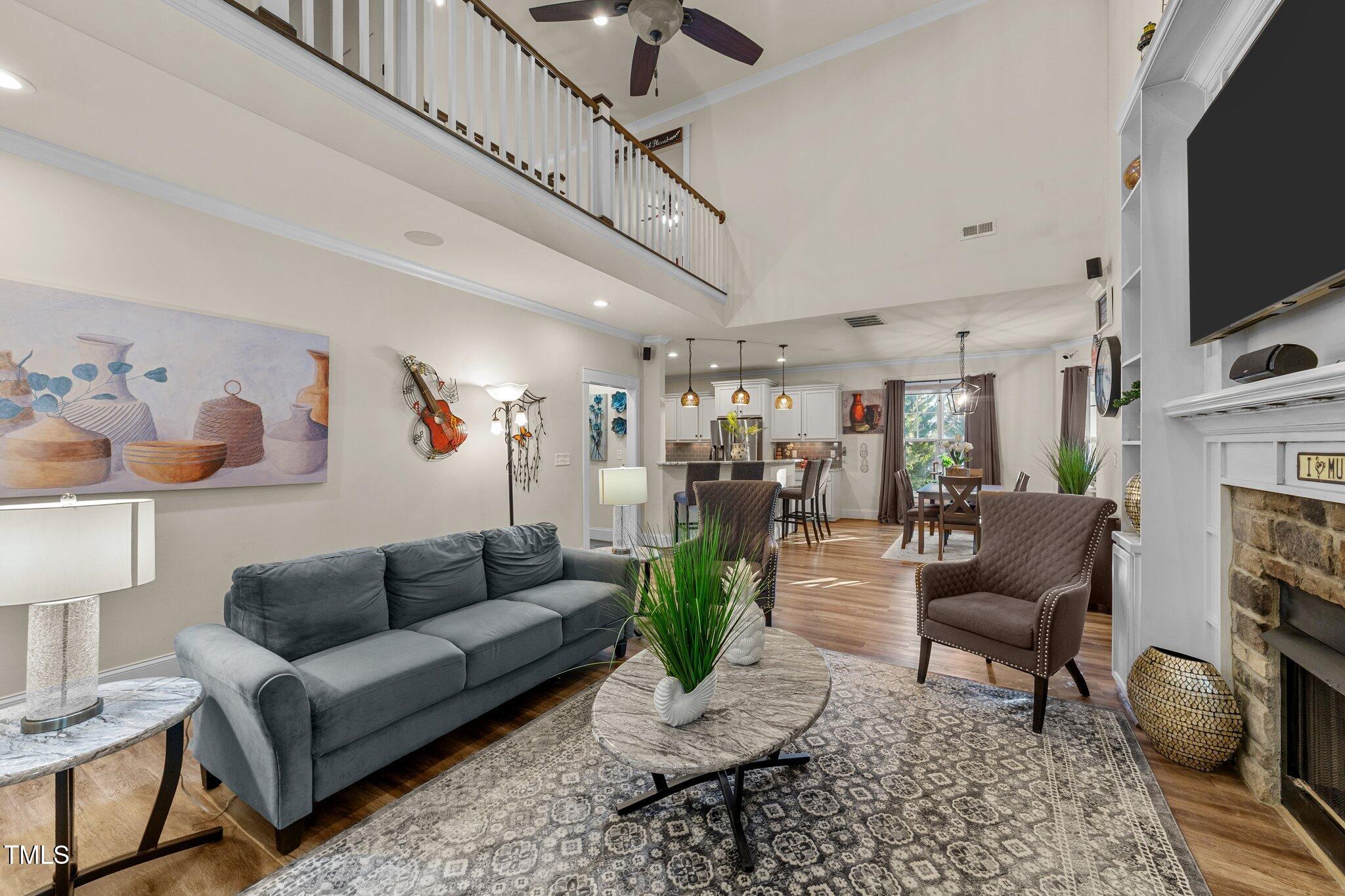260 Crestdale Drive