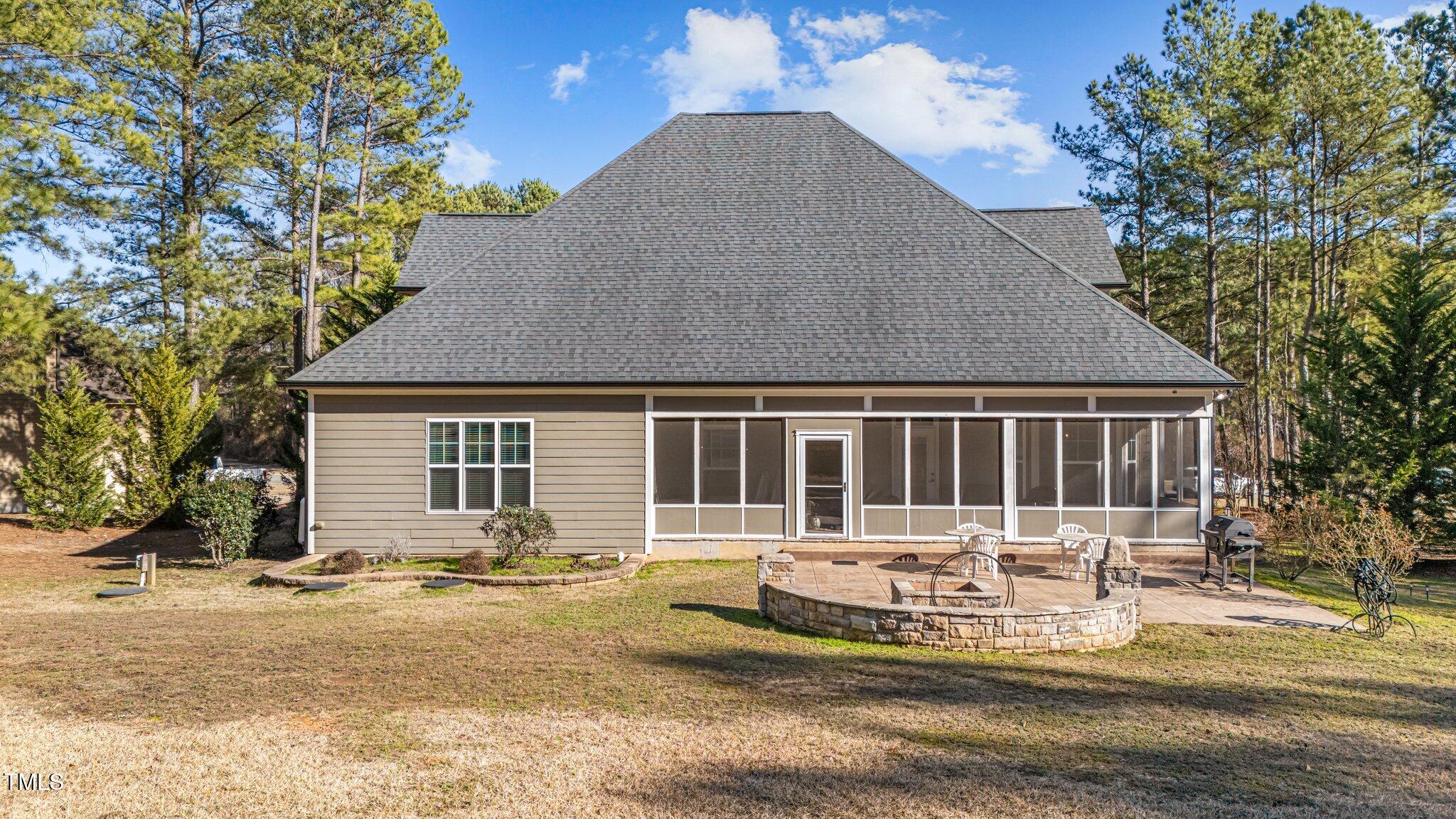 260 Crestdale Drive